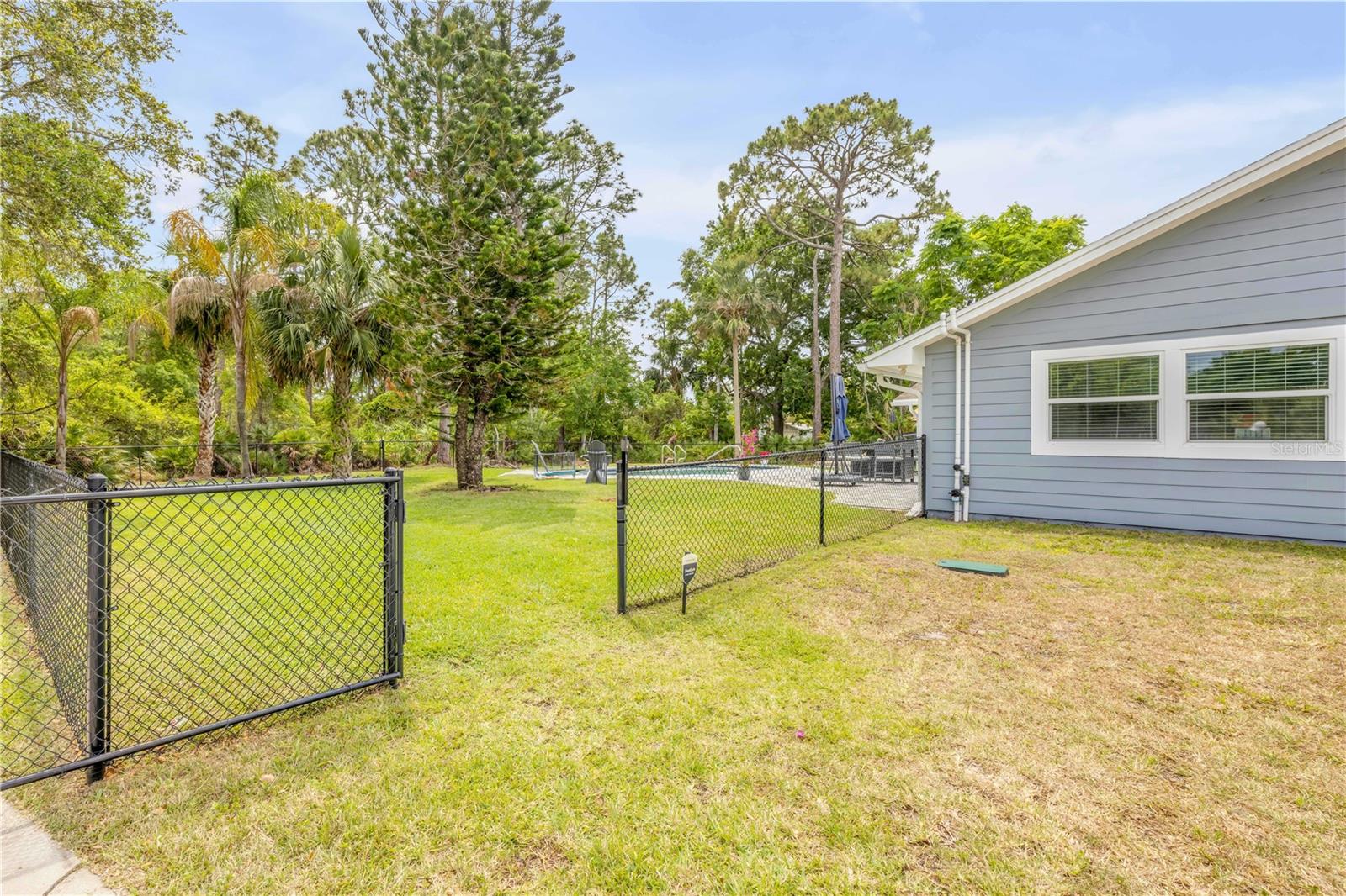 VILLAGE PINE RUN - Residential