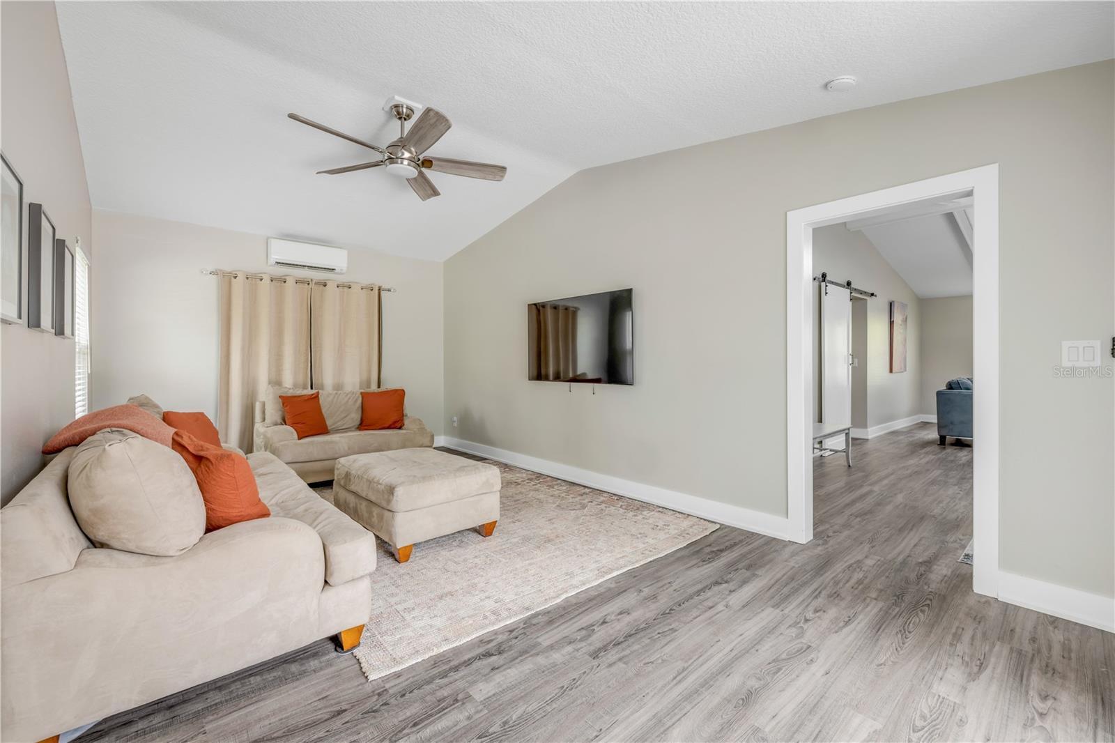VILLAGE PINE RUN - Residential
