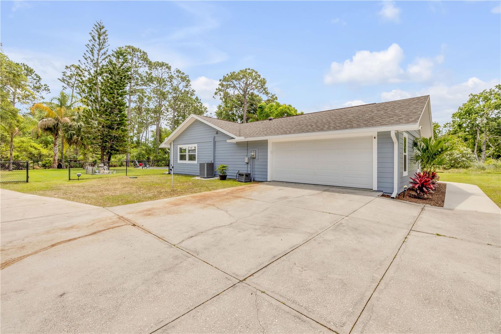 VILLAGE PINE RUN - Residential
