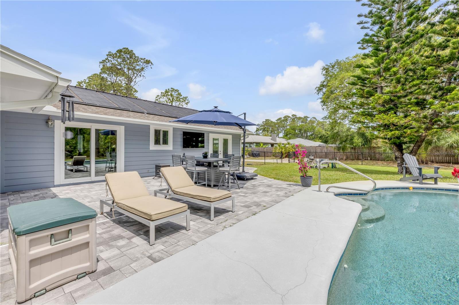 VILLAGE PINE RUN - Residential
