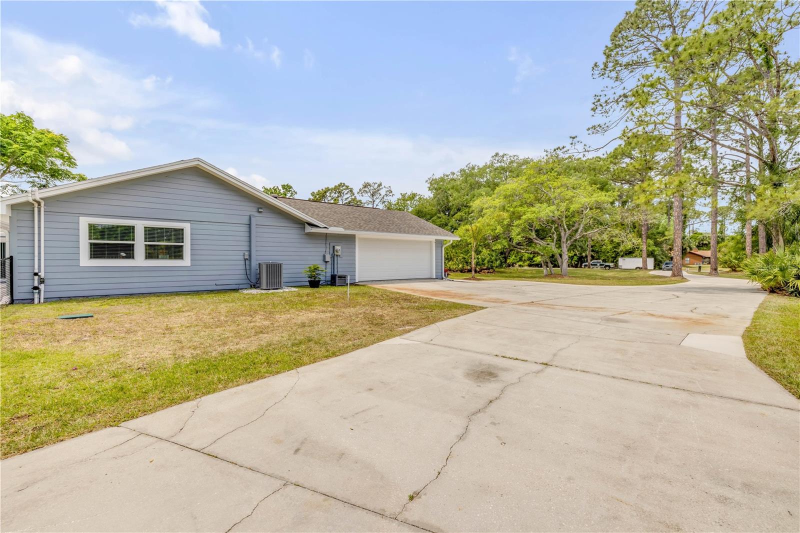 VILLAGE PINE RUN - Residential