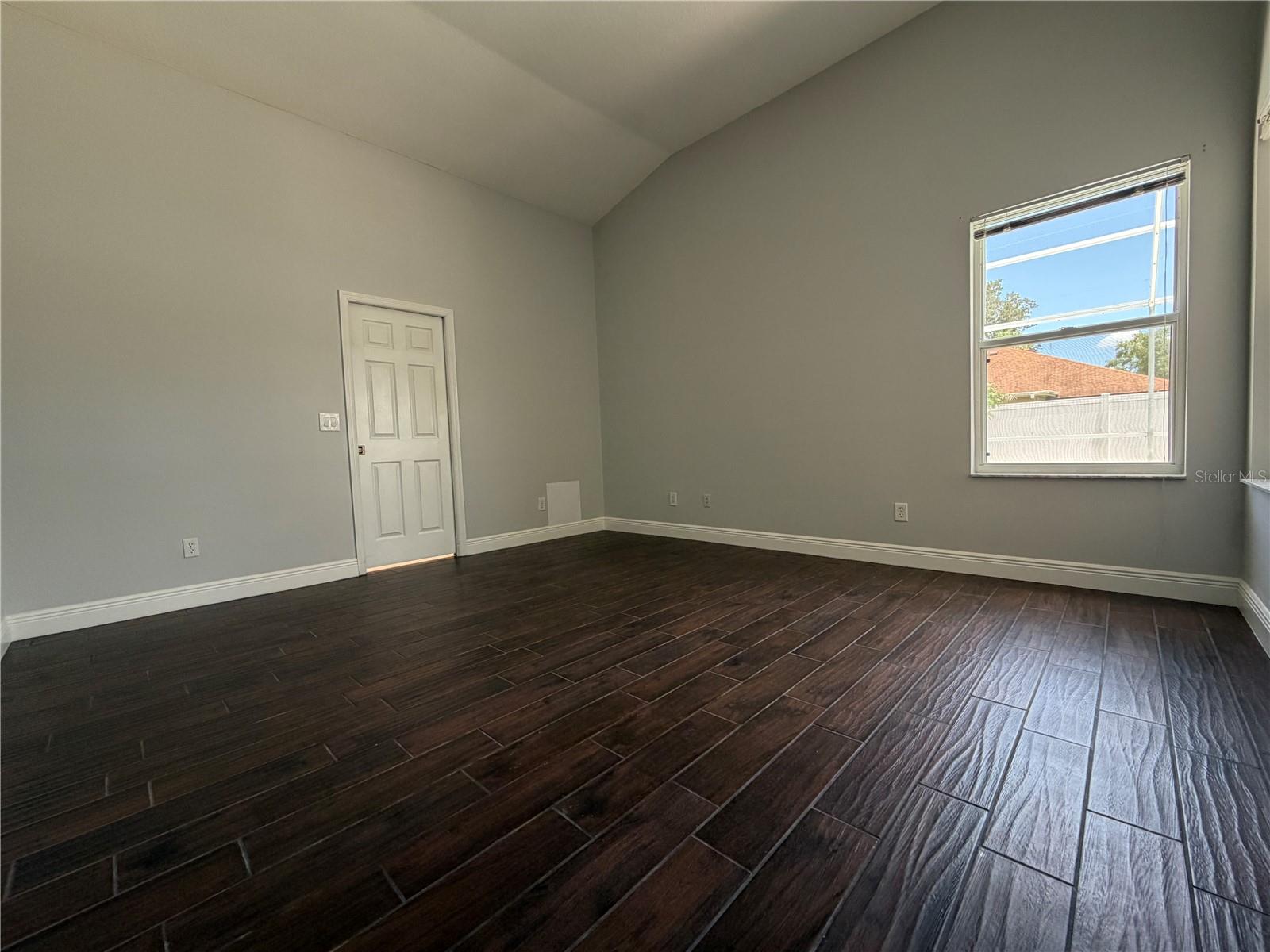 BRENTWOOD HILLS TRCT B UN 2 - Residential Lease