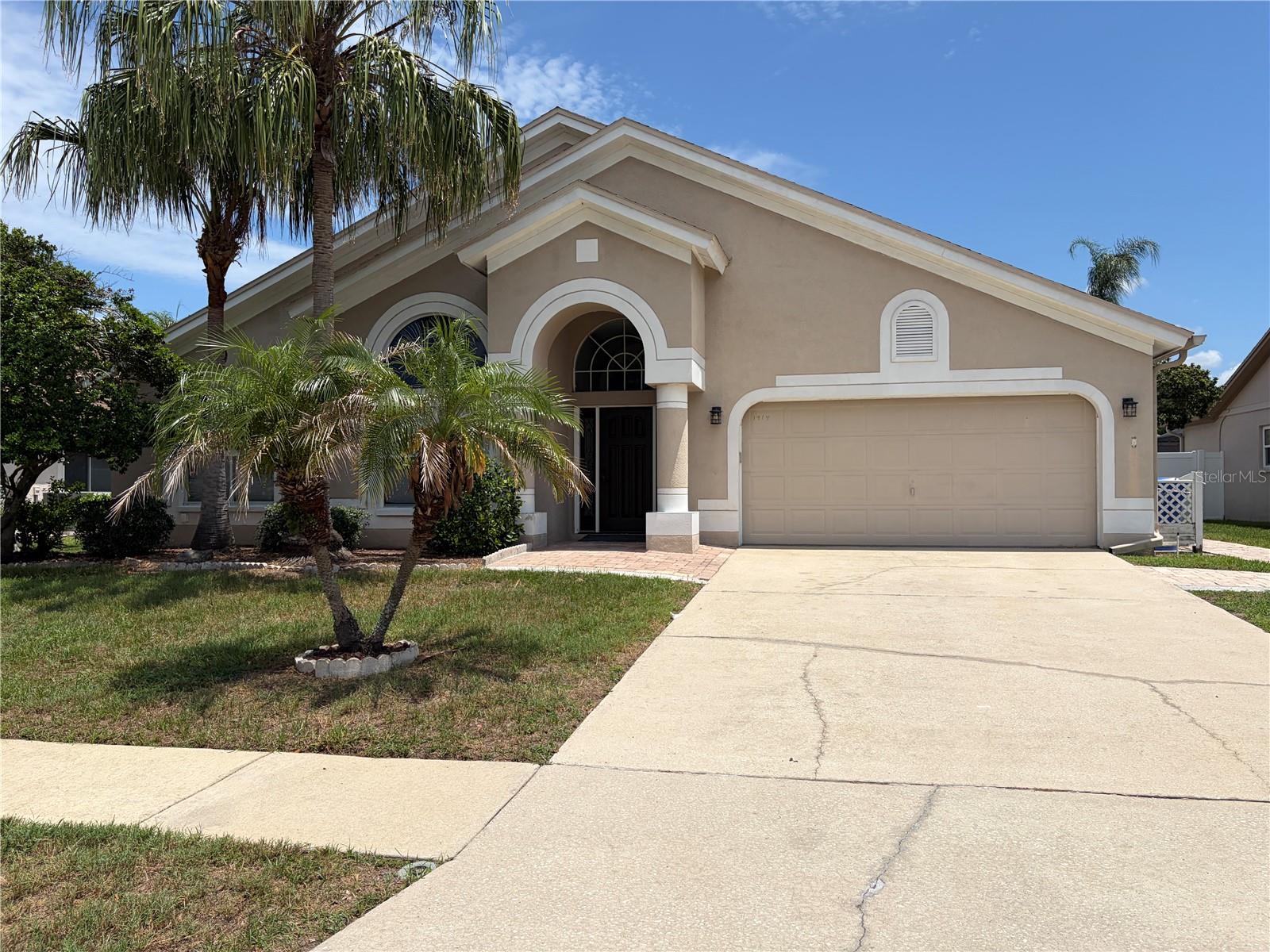 BRENTWOOD HILLS TRCT B UN 2 - Residential Lease