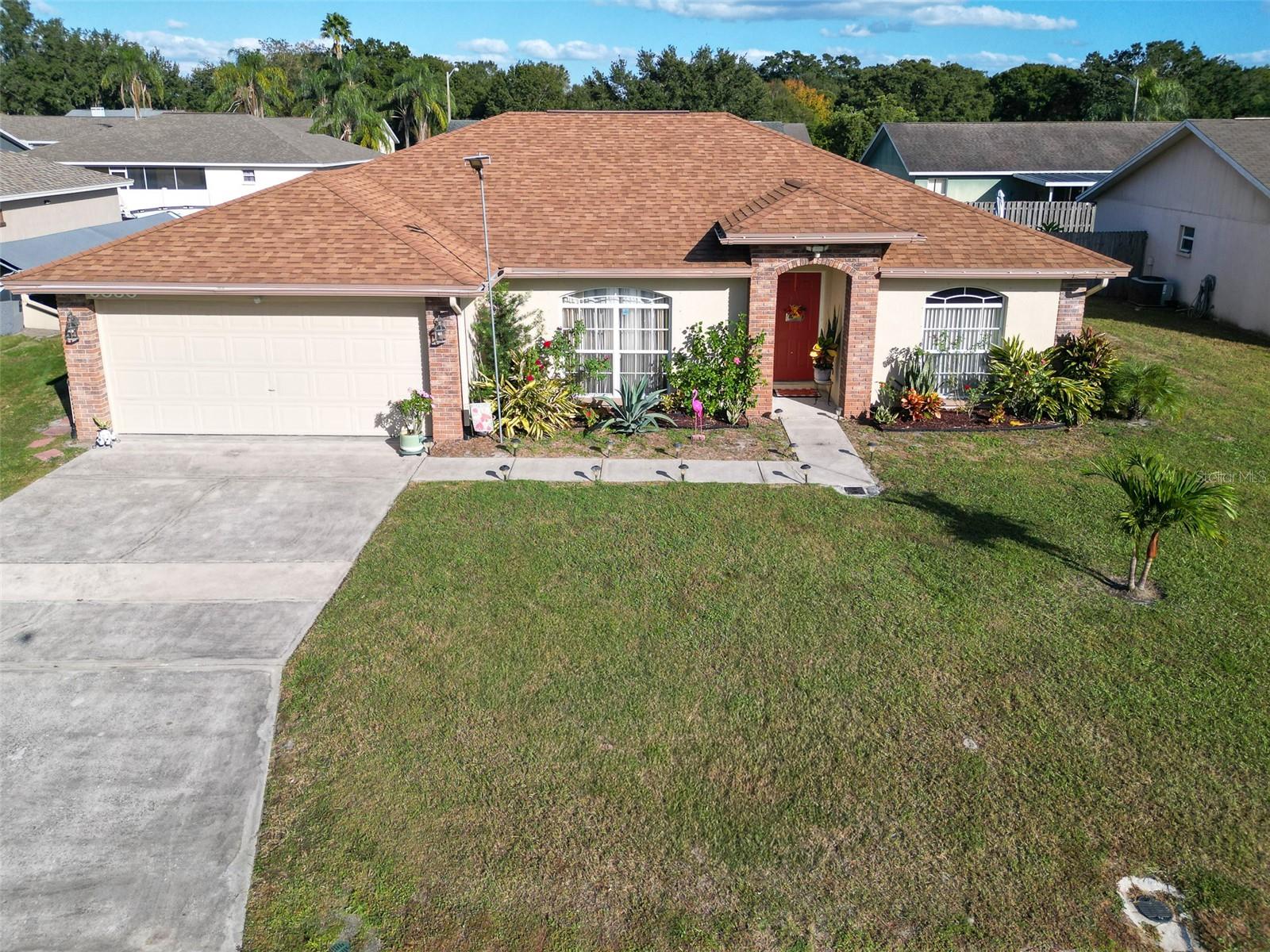 EMERALD POINTE - Residential