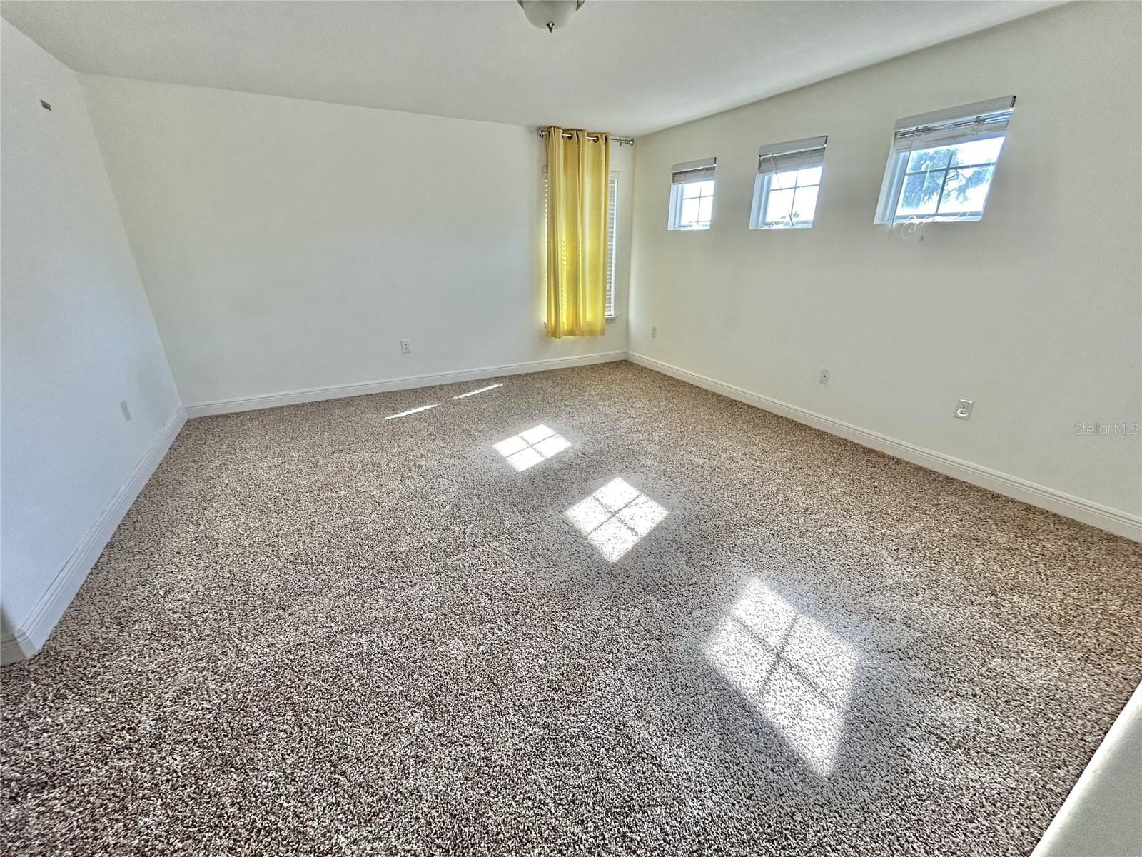 OAKMONT PH 01 - Residential Lease