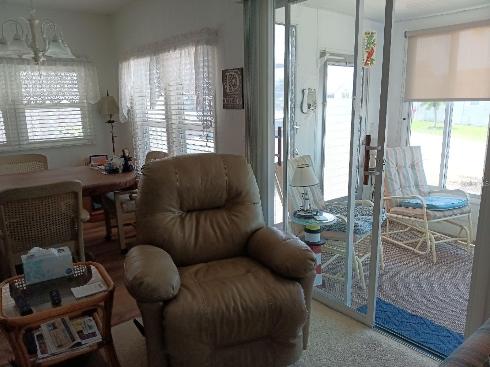 COUNTRY CLUB ESTATES - Residential