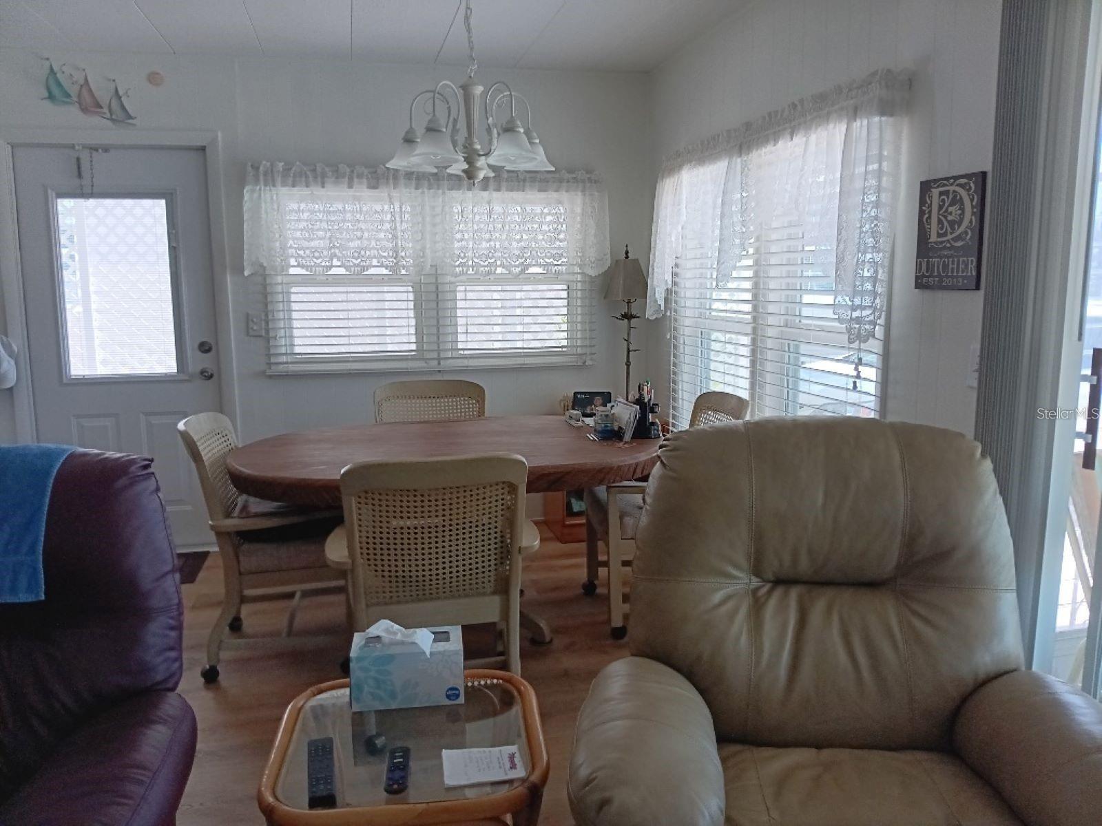 COUNTRY CLUB ESTATES - Residential