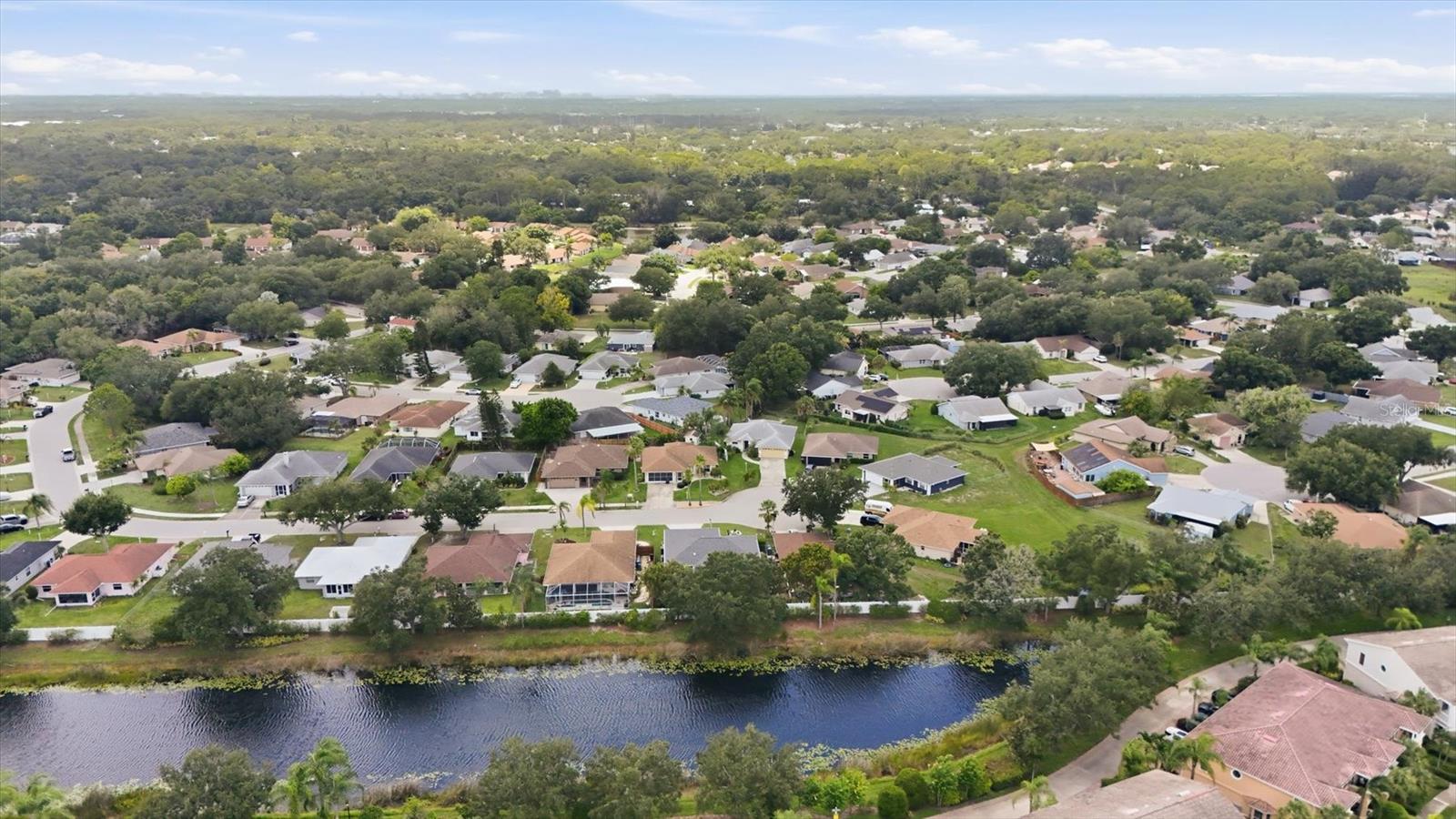 DEER HOLLOW - Residential