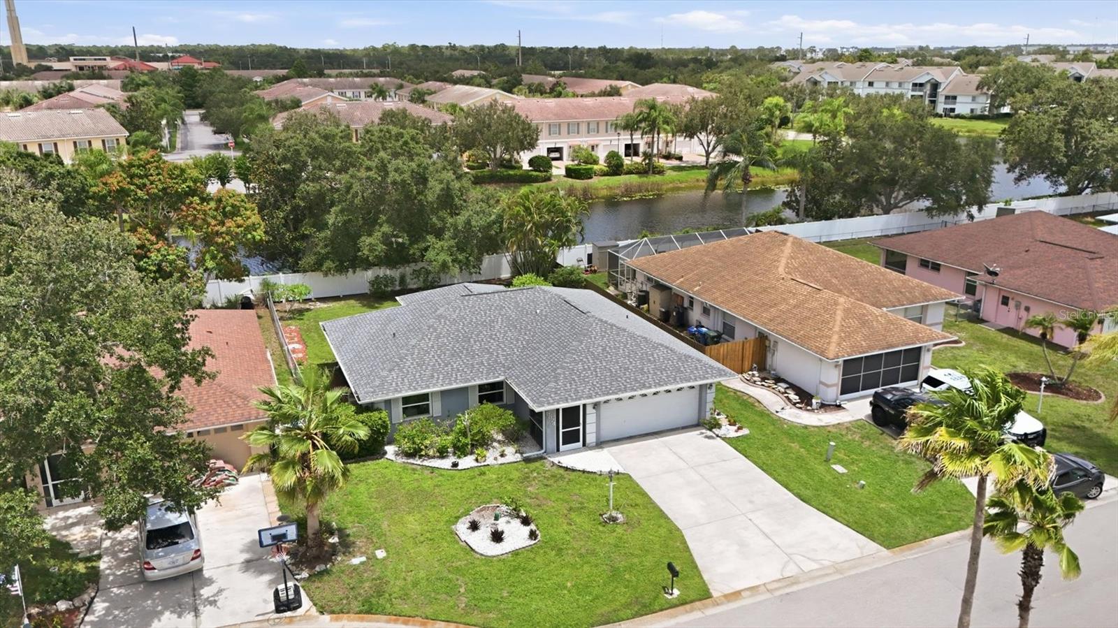 DEER HOLLOW - Residential