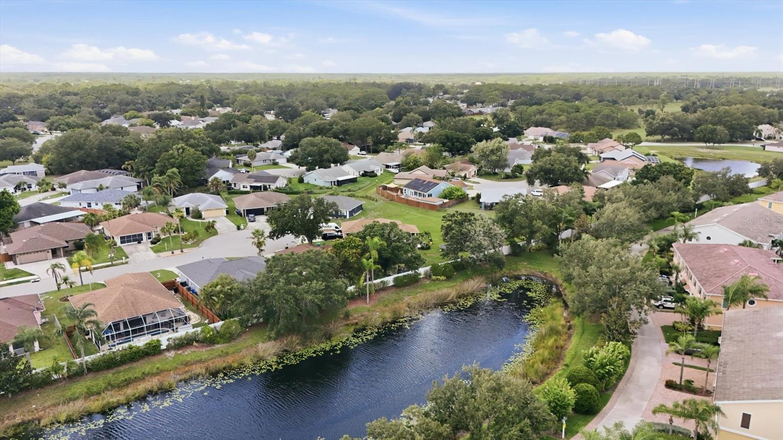 DEER HOLLOW - Residential
