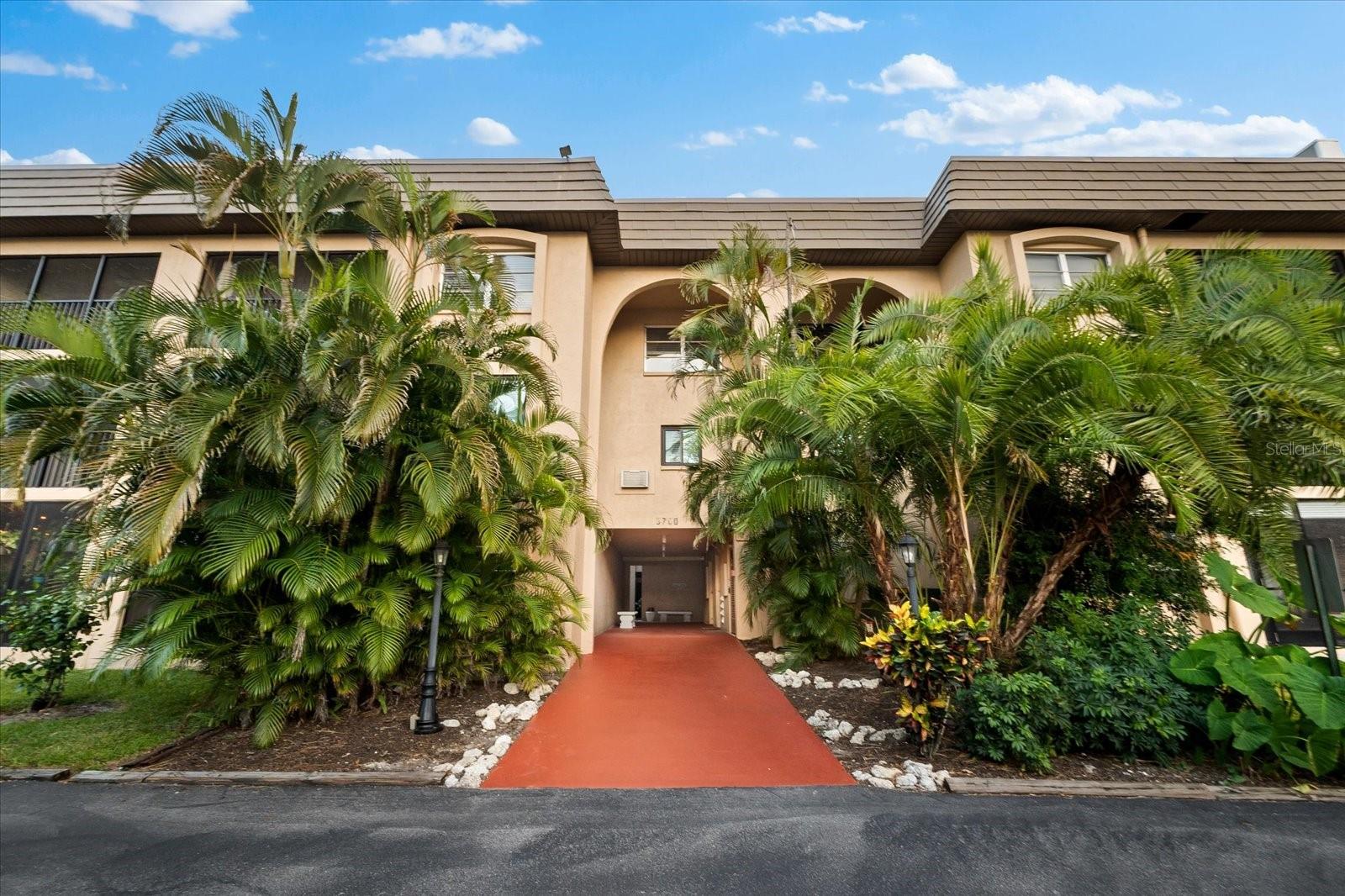 Perfect Investment Property! Discover Your Ideal Retreat at Plaza Gardens in Sarasota!

Welcome to this beautifully remodeled, fully furnished two-bedroom condo situated in the heart of Sarasota! Surrounded by lush tropical greenery and well-kept gardens, this boutique-style residence is the perfect escape for those seeking a serene beach getaway. Located just southeast of Siesta Key’s North Bridge, you're only minutes away from stunning Siesta Key beaches for sun-soaked relaxation.

Enjoy the convenience of nearby shopping with Morton’s Market and Publix just around the corner. Downtown Sarasota, known for its vibrant shopping, dining, and cultural experiences, is also a short drive away.

This thoughtfully designed condo features an open floor plan that maximizes space and comfort. The modern kitchen comes equipped with new stainless steel appliances, stylish cabinetry, and sleek quartz countertops, perfect for meal preparation.

With easy-to-maintain wood laminate flooring and a spacious bathroom accessible from both bedrooms, this unit ensures privacy and comfort. The primary suite includes a cozy alcove with a built-in cabinet and chic quartz countertop for a washer and dryer, blending style with functionality.

This turn-key condo is an excellent opportunity for seasonal rentals! With low association fees and a prime location, it’s ideal for vacationers looking to experience the charm of Sarasota and its beautiful beaches.

Don't miss out on this exceptional chance to own a piece of paradise at Plaza Gardens. Experience the perfect blend of relaxation, convenience, and investment potential today!