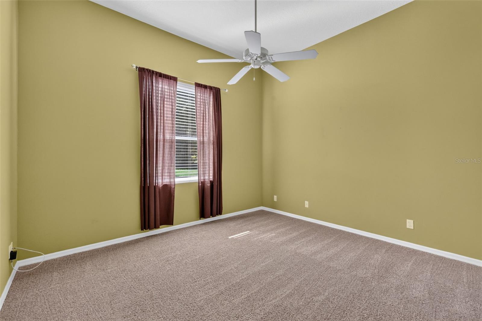 ROYAL HIGHLANDS PH 02-B LT 1317 PB 50 PG - Residential