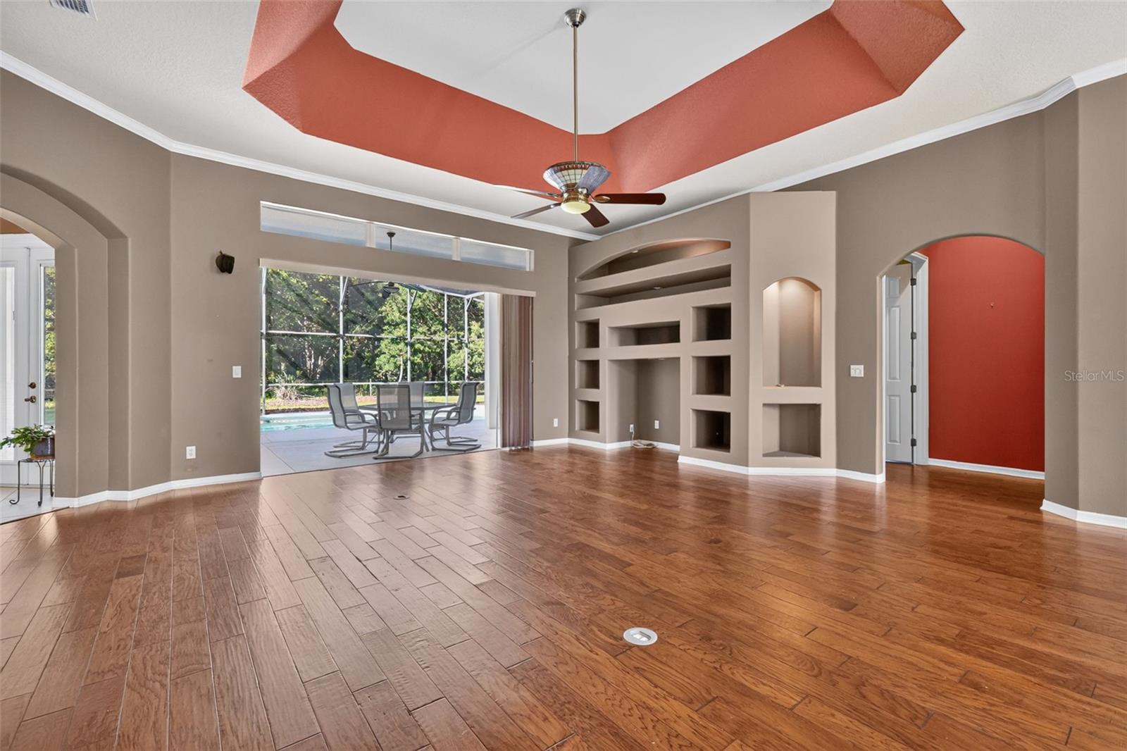 ROYAL HIGHLANDS PH 02-B LT 1317 PB 50 PG - Residential