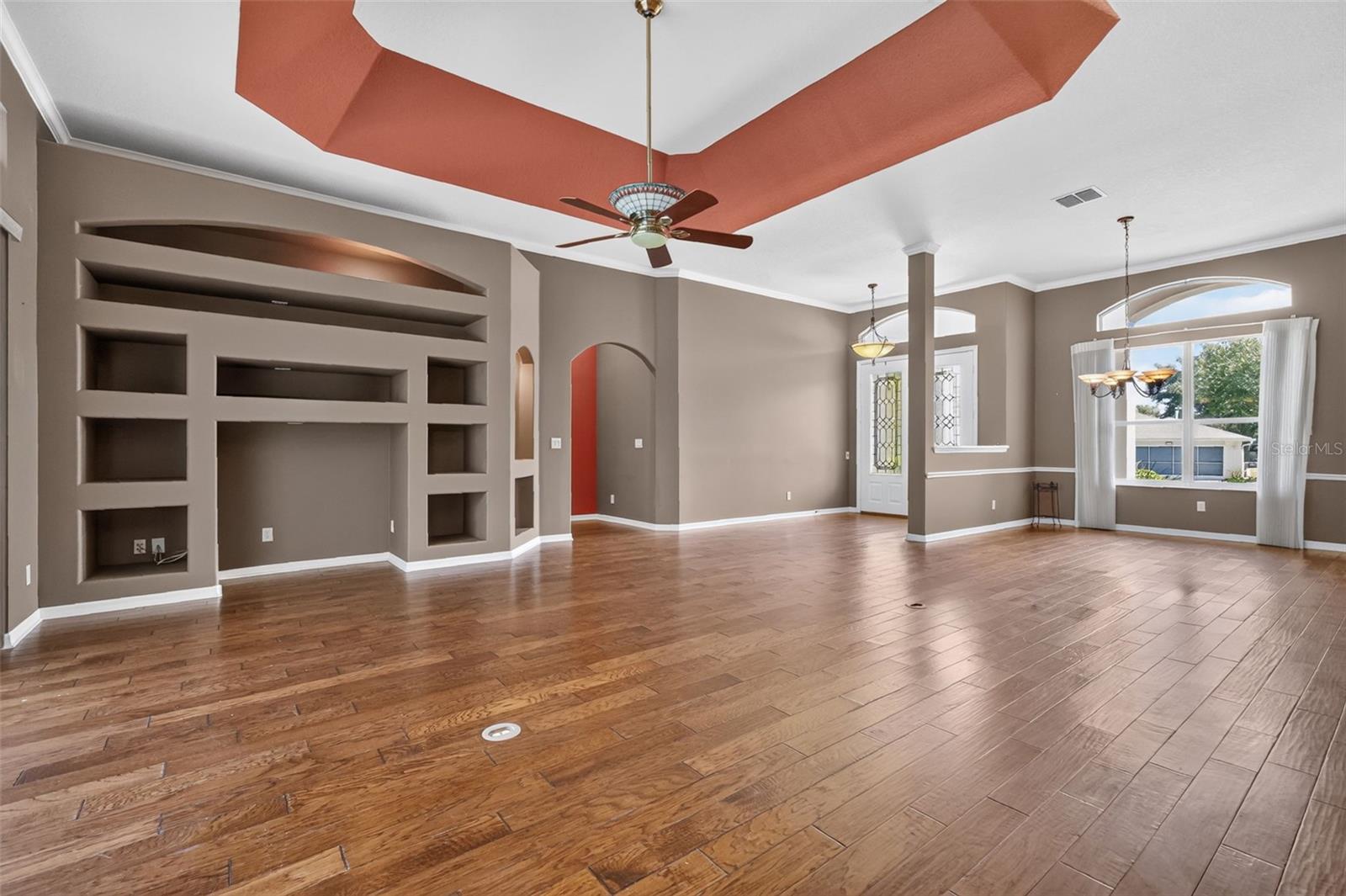 ROYAL HIGHLANDS PH 02-B LT 1317 PB 50 PG - Residential