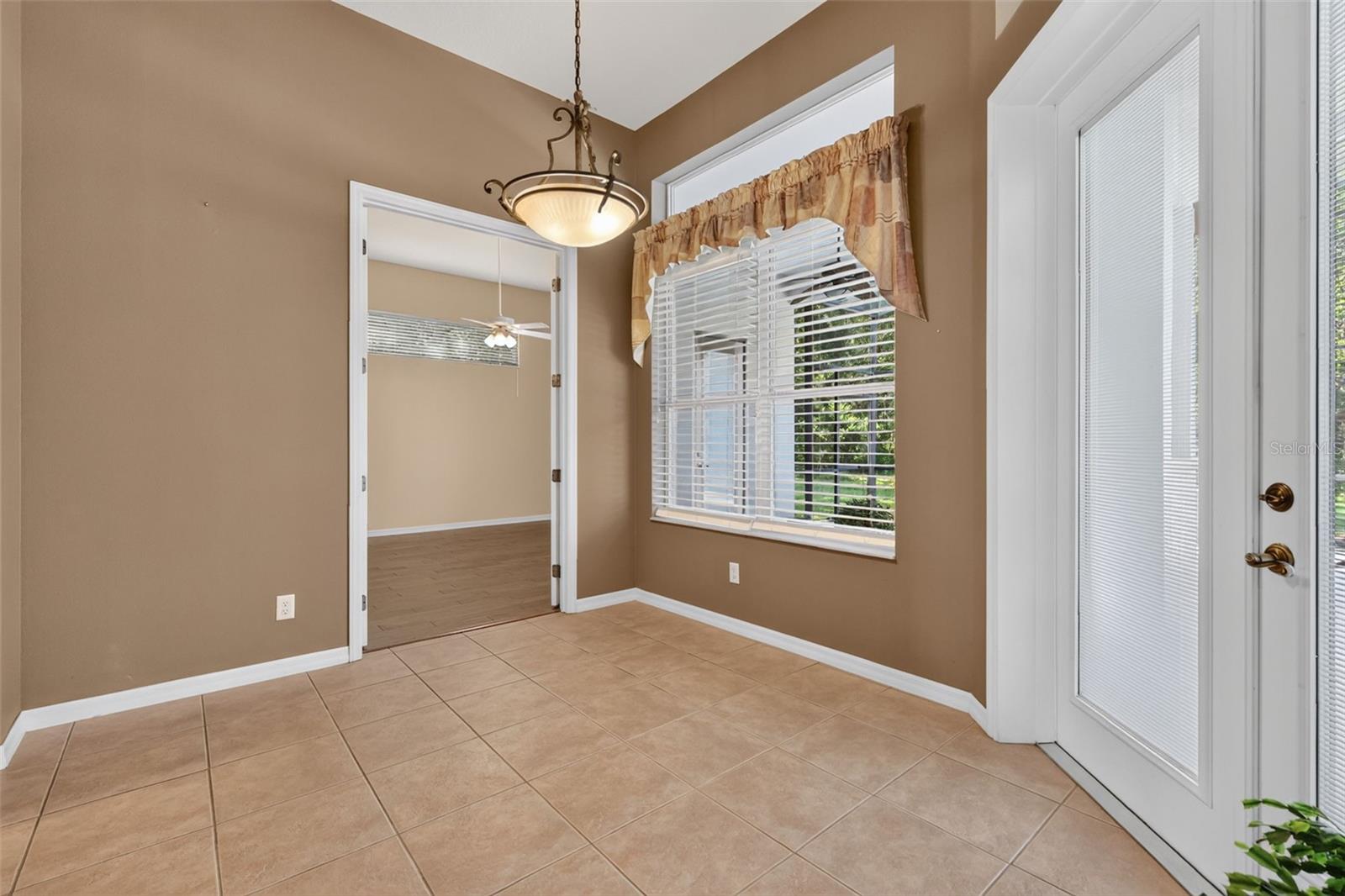 ROYAL HIGHLANDS PH 02-B LT 1317 PB 50 PG - Residential