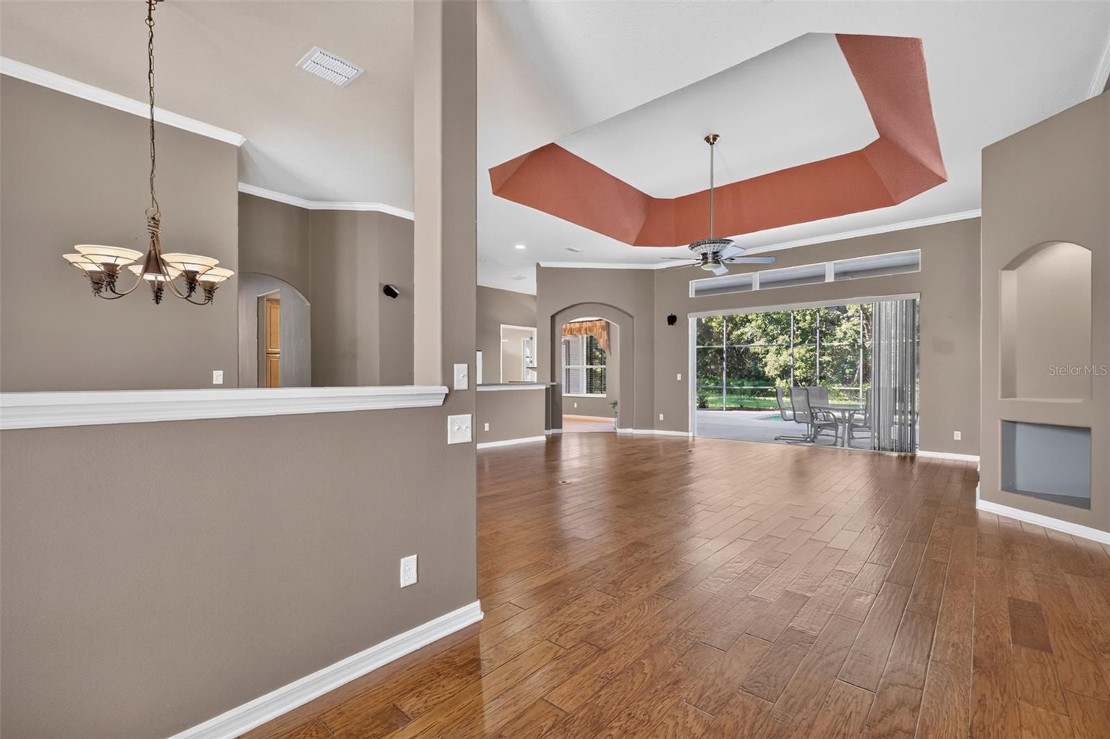 ROYAL HIGHLANDS PH 02-B LT 1317 PB 50 PG - Residential
