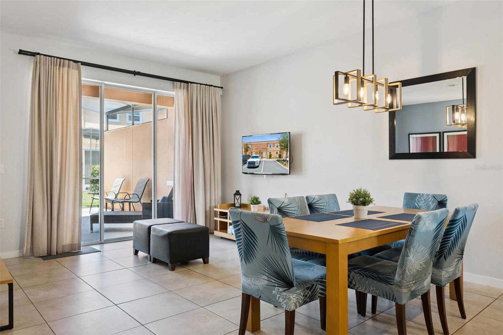 REGAL OAKS - Residential