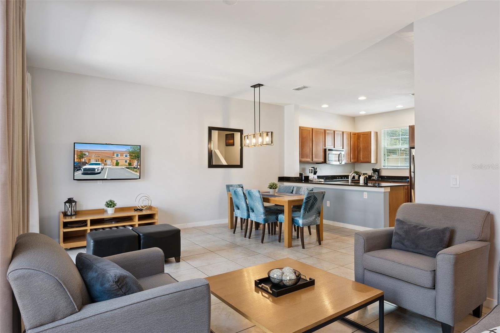 REGAL OAKS - Residential