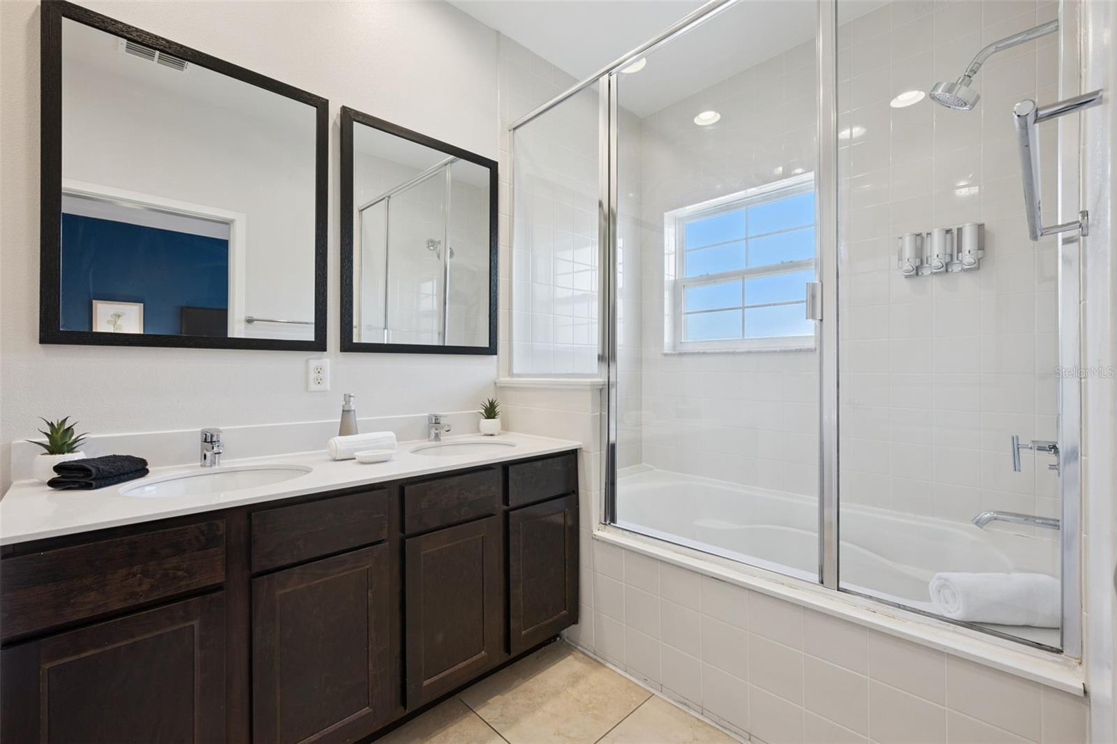 REGAL OAKS - Residential
