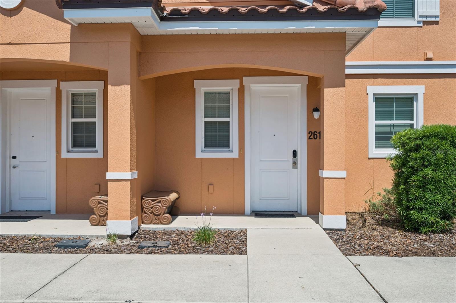 REGAL OAKS - Residential