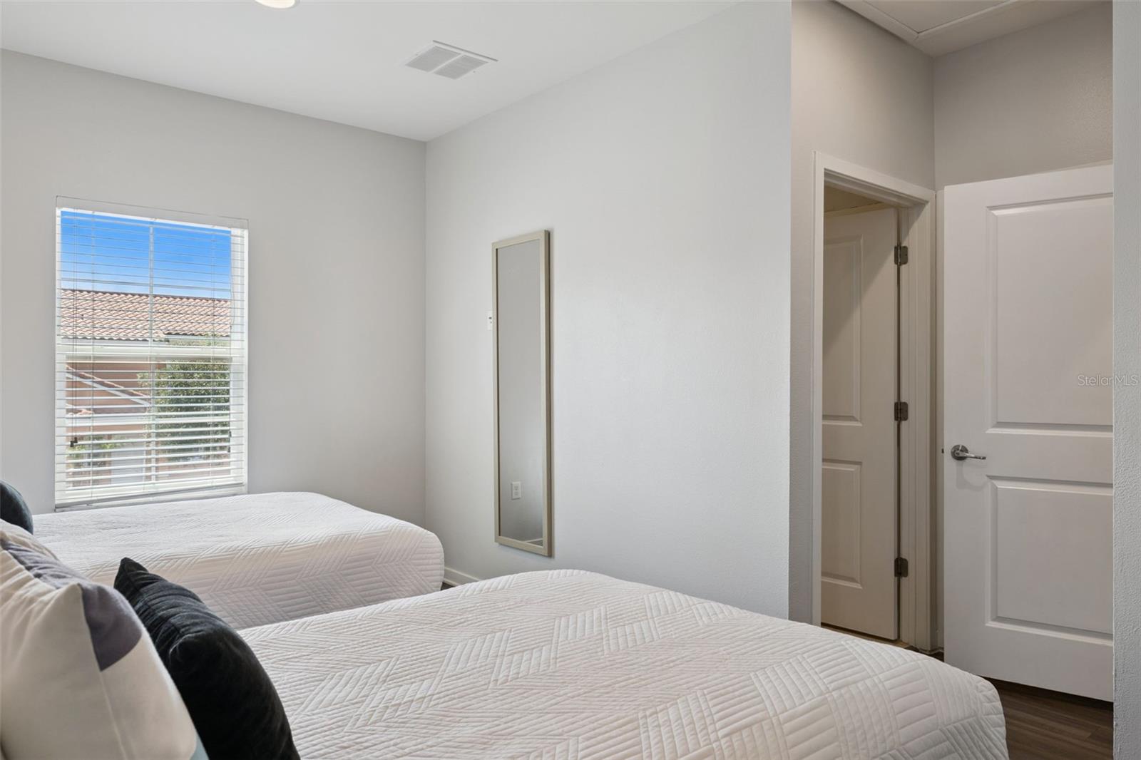 REGAL OAKS - Residential