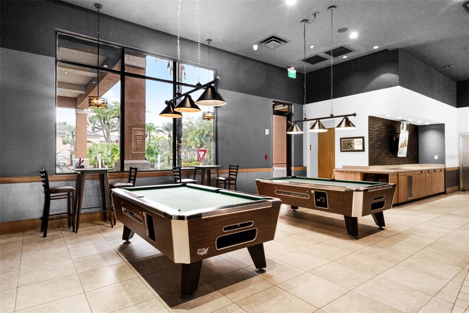 REGAL OAKS - Residential