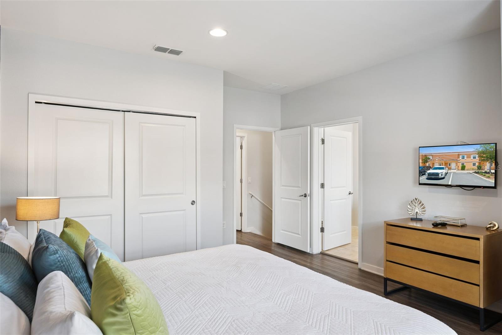 REGAL OAKS - Residential