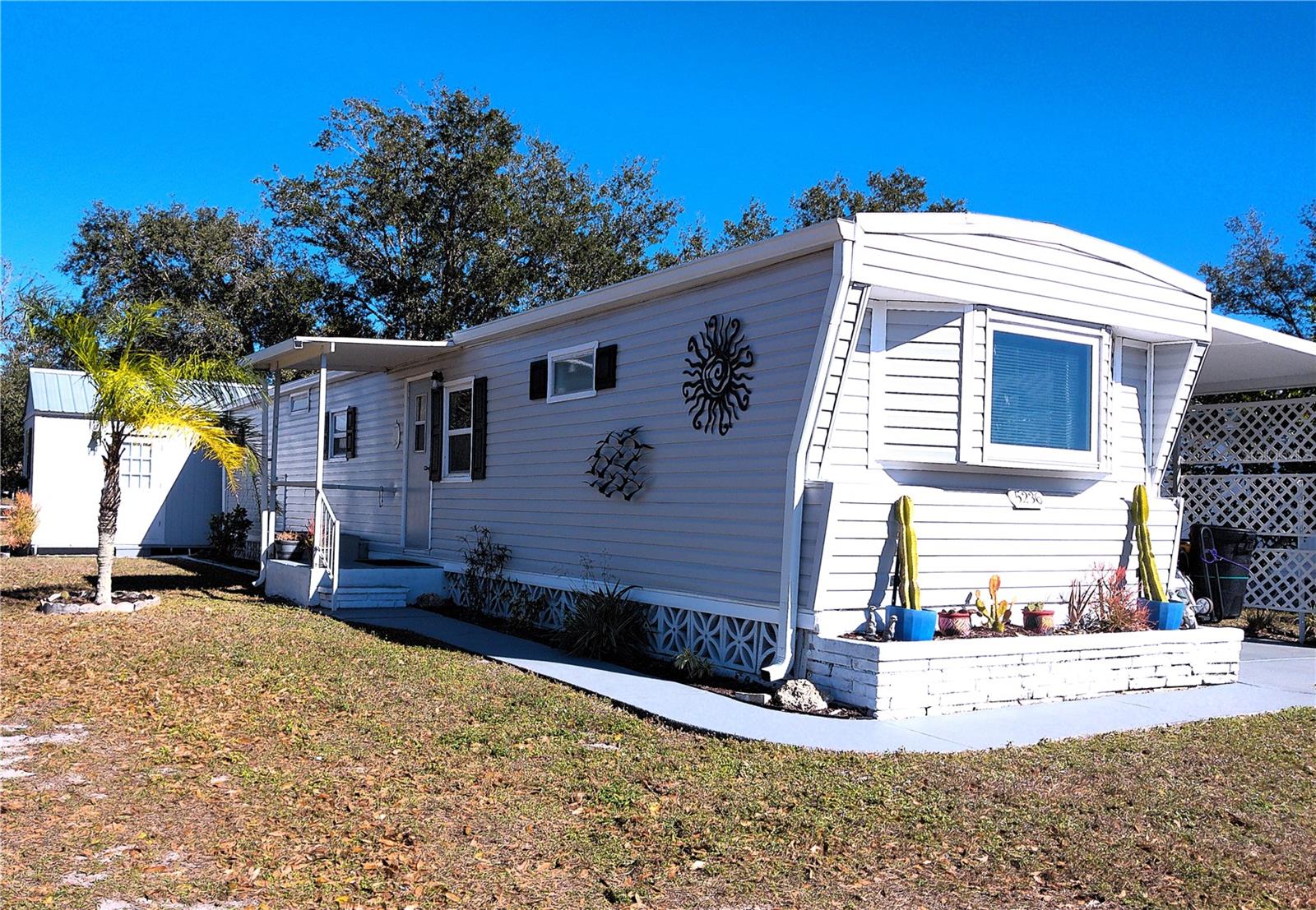HOLIDAY PARK - Residential