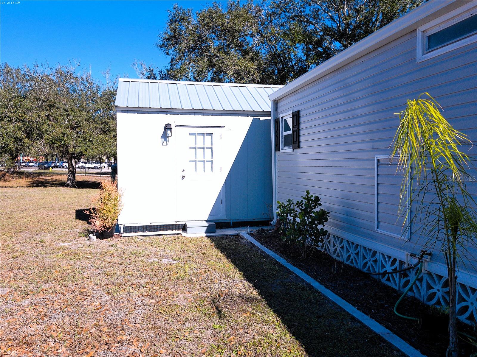 HOLIDAY PARK - Residential