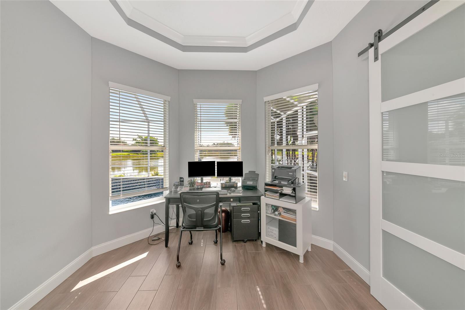 THREE OAKS - Residential