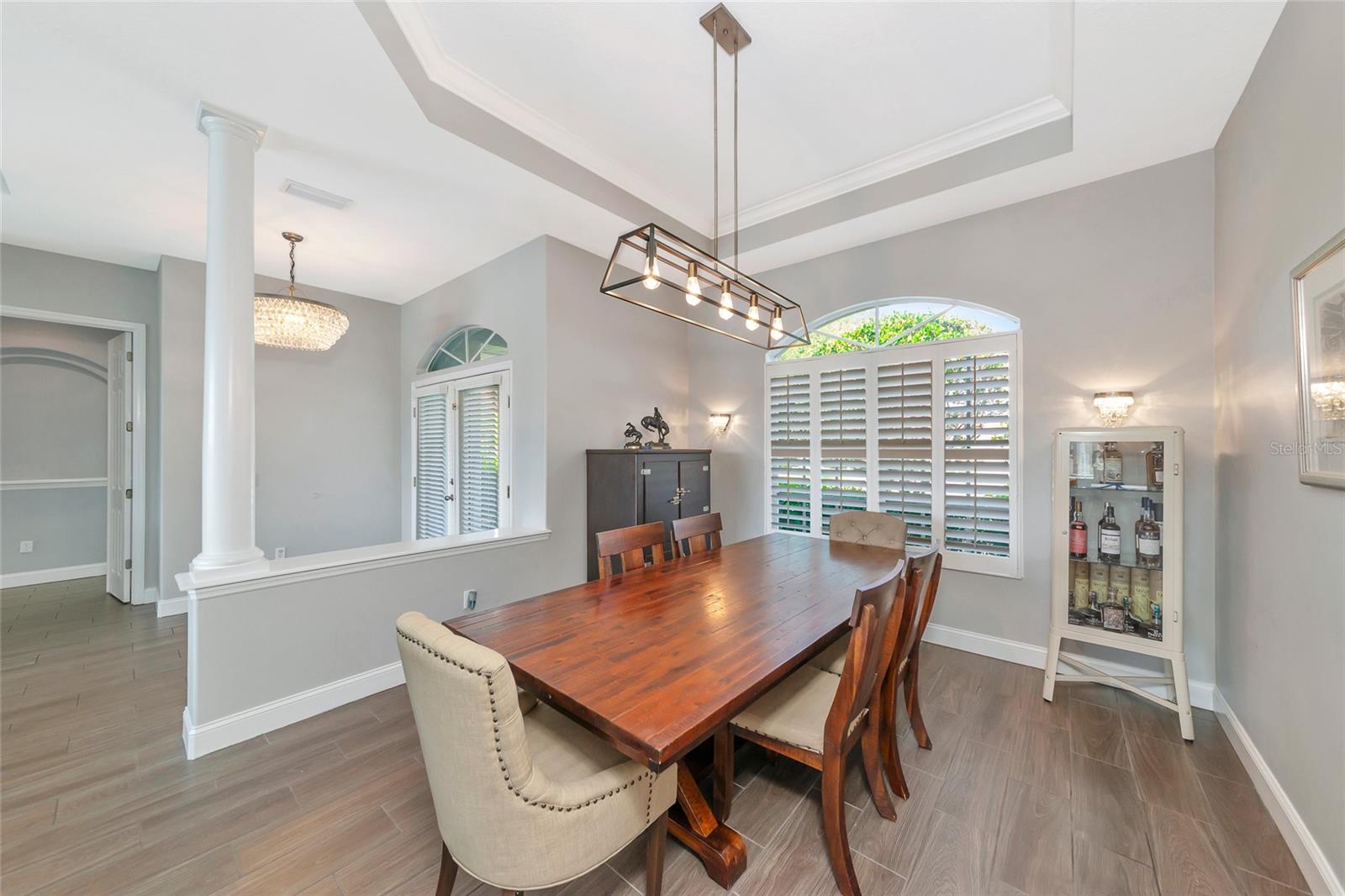 THREE OAKS - Residential
