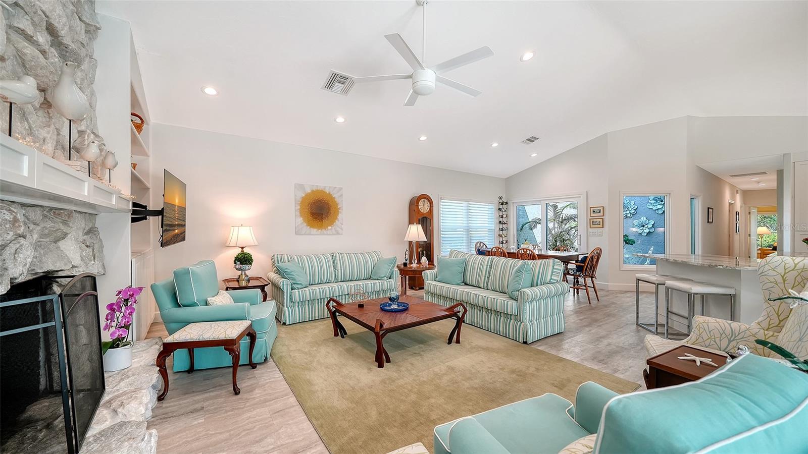 THE LANDINGS - Residential