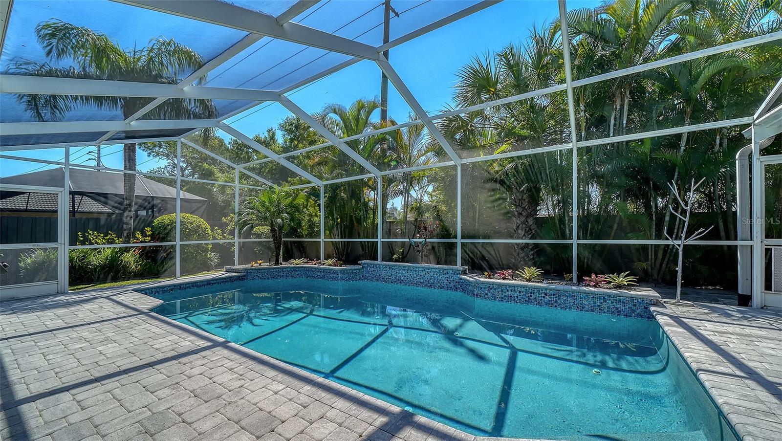 THE LANDINGS - Residential