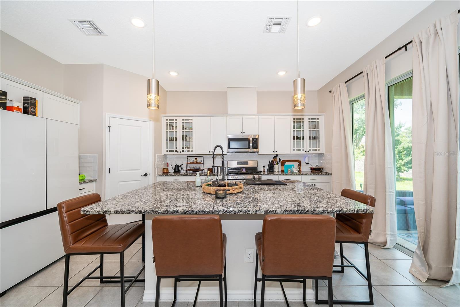 SAN SEBASTIAN RESERVE - Residential Lease