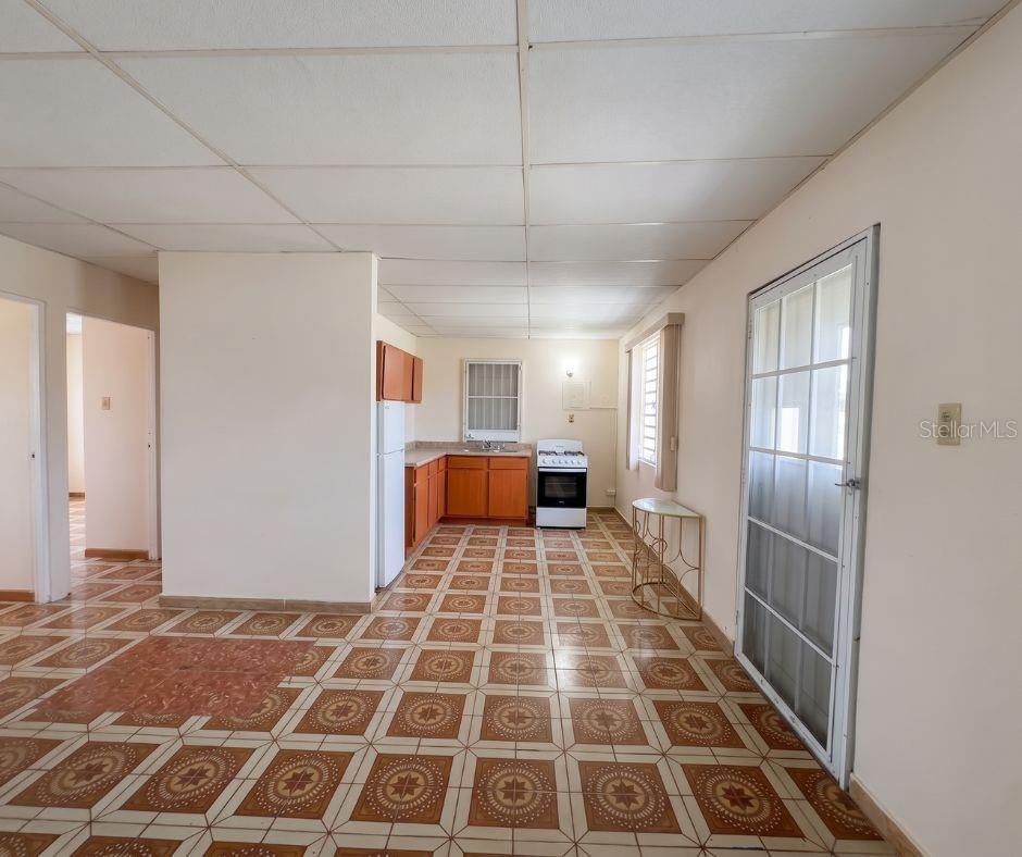URB. VILLA CAROLINA BARRIO HOYO MULAS CAROLINA, PR - Residential
