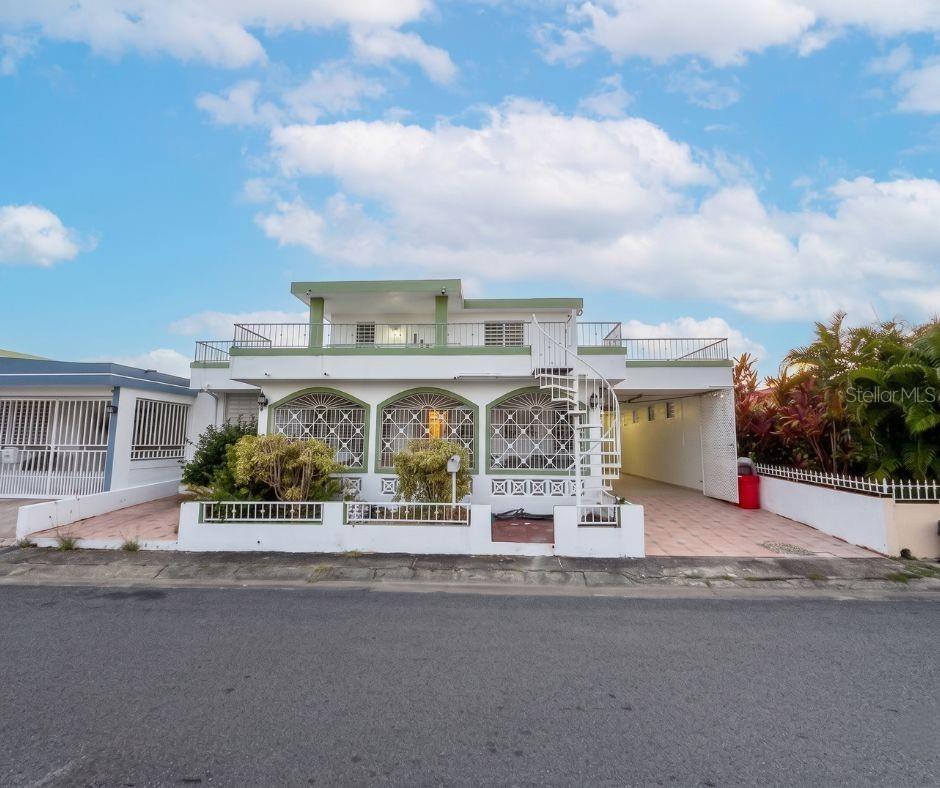 URB. VILLA CAROLINA BARRIO HOYO MULAS CAROLINA, PR - Residential