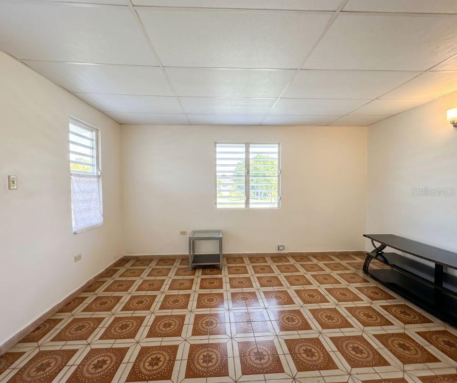URB. VILLA CAROLINA BARRIO HOYO MULAS CAROLINA, PR - Residential