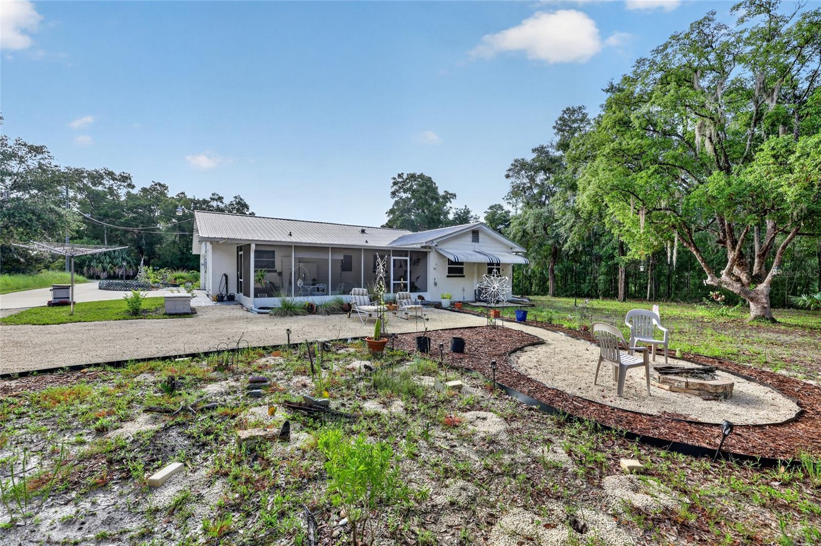 RAINBOW LAKES ESTATES - Residential