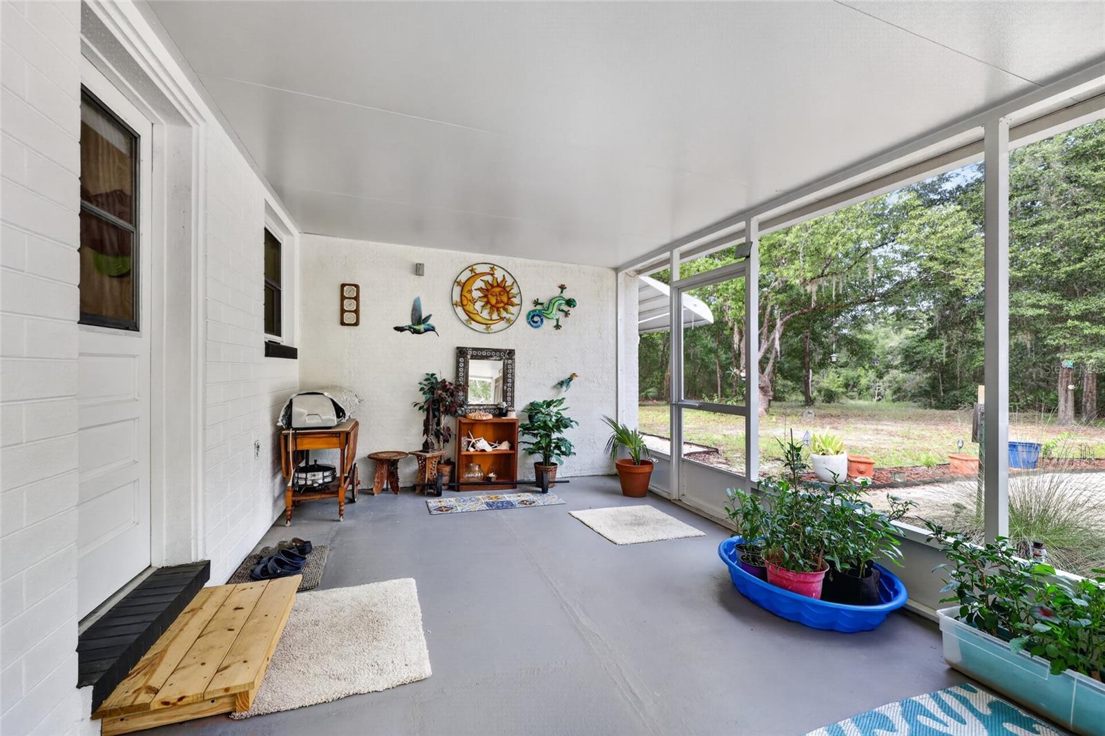 RAINBOW LAKES ESTATES - Residential