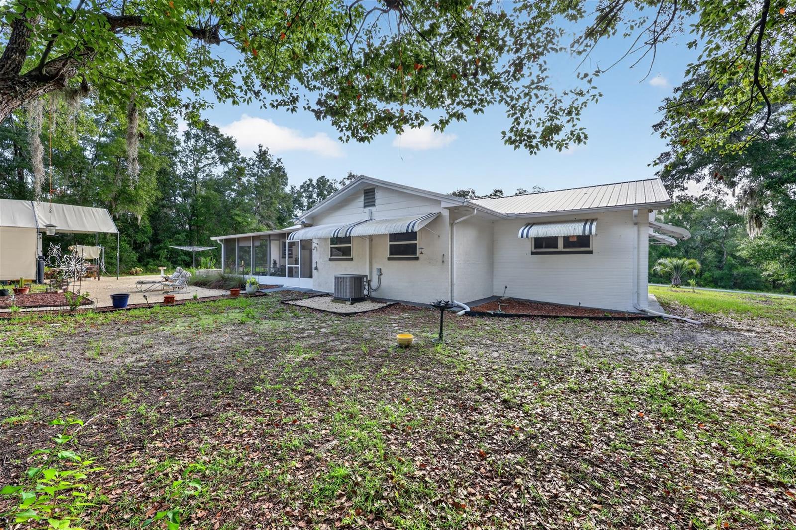 RAINBOW LAKES ESTATES - Residential
