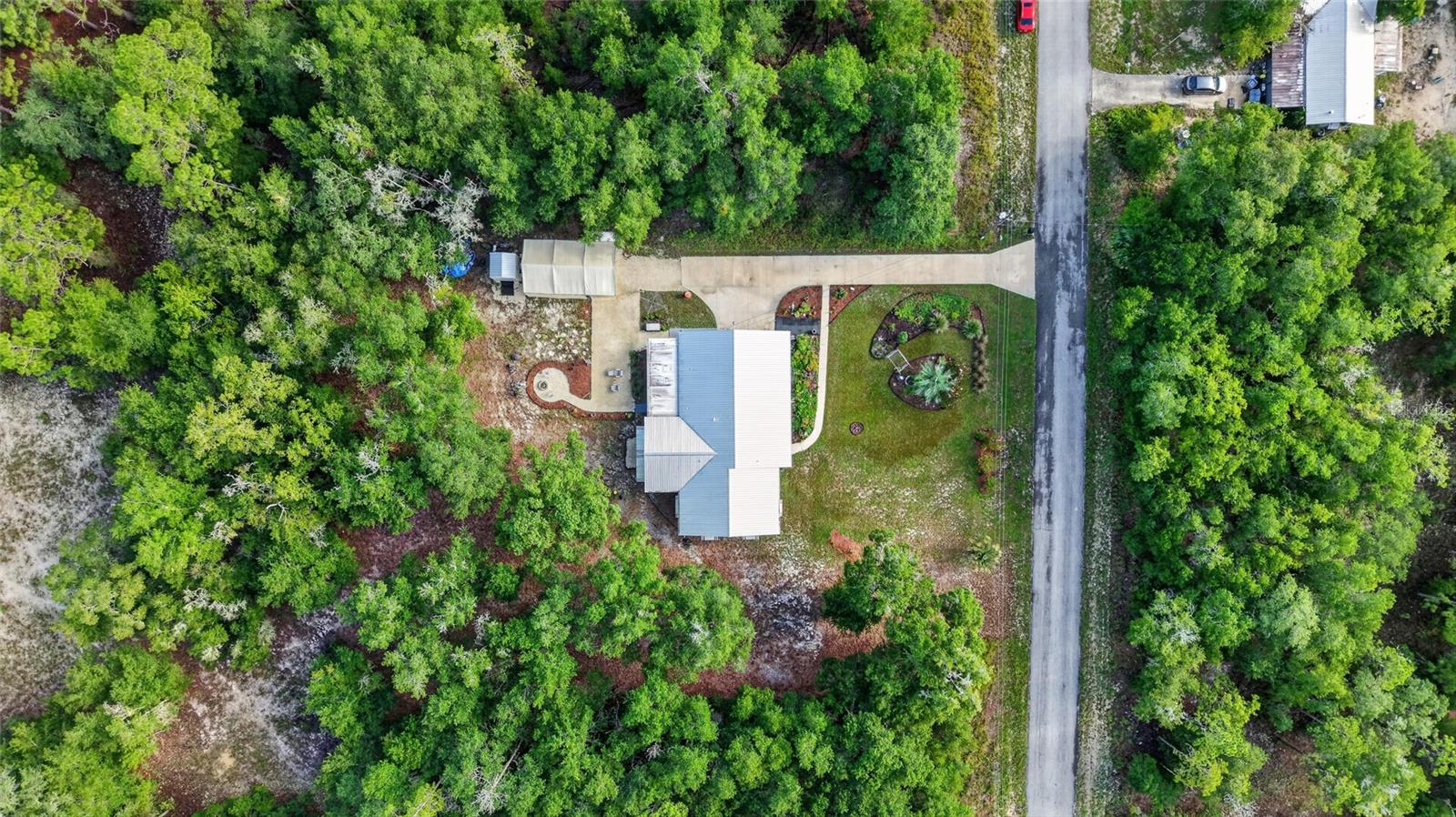 RAINBOW LAKES ESTATES - Residential
