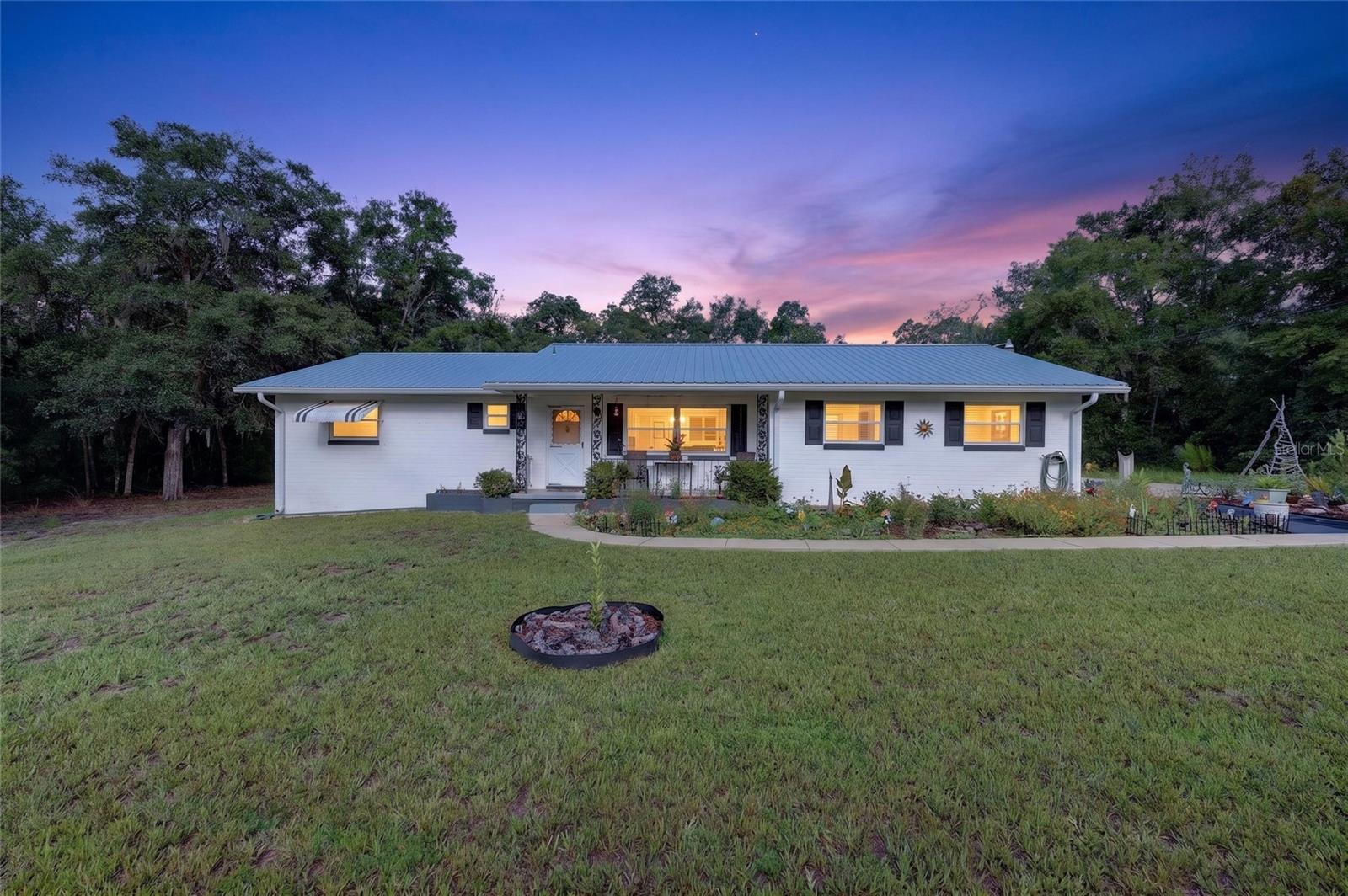 RAINBOW LAKES ESTATES - Residential