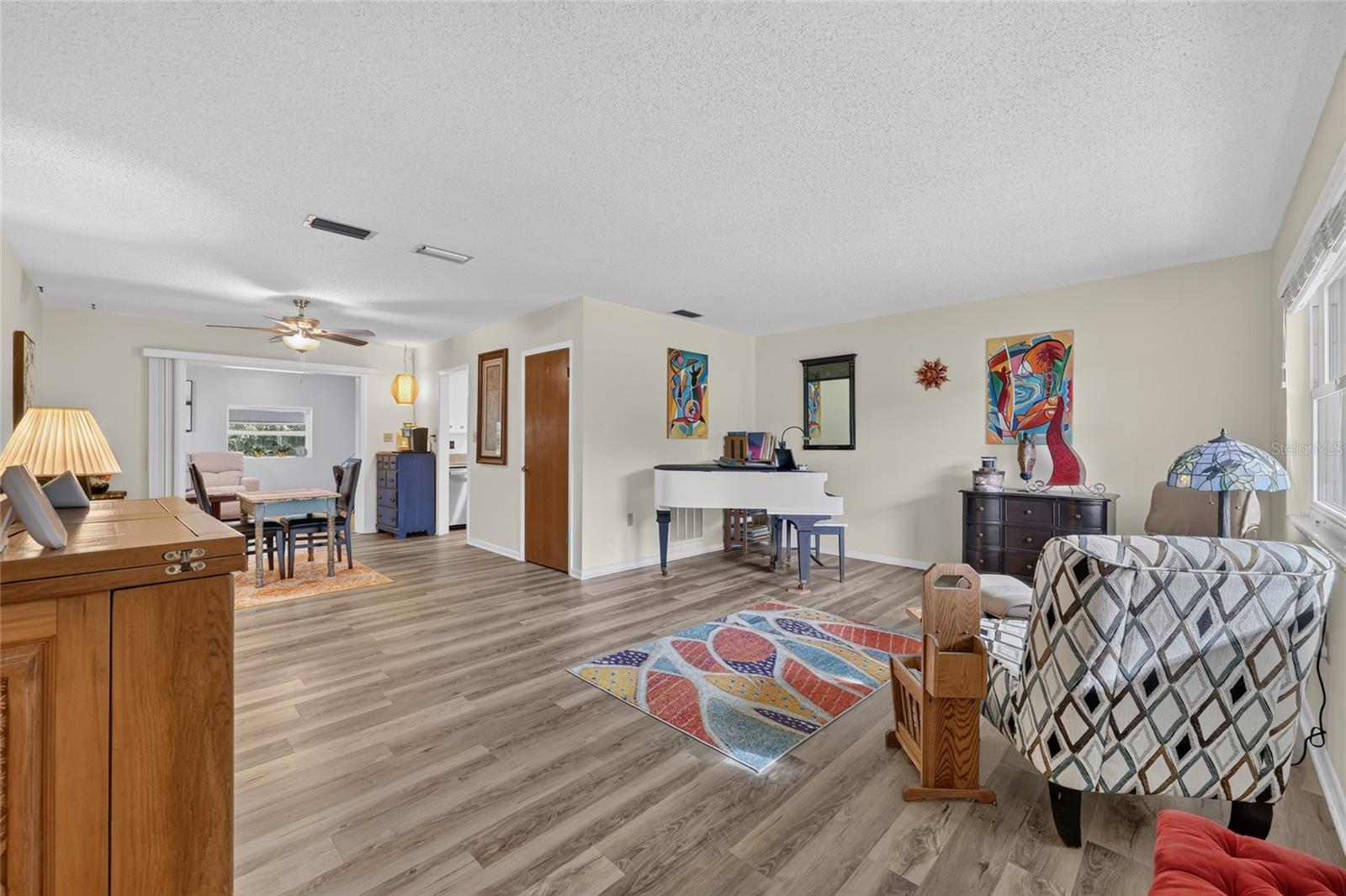 RAINBOW LAKES ESTATES - Residential