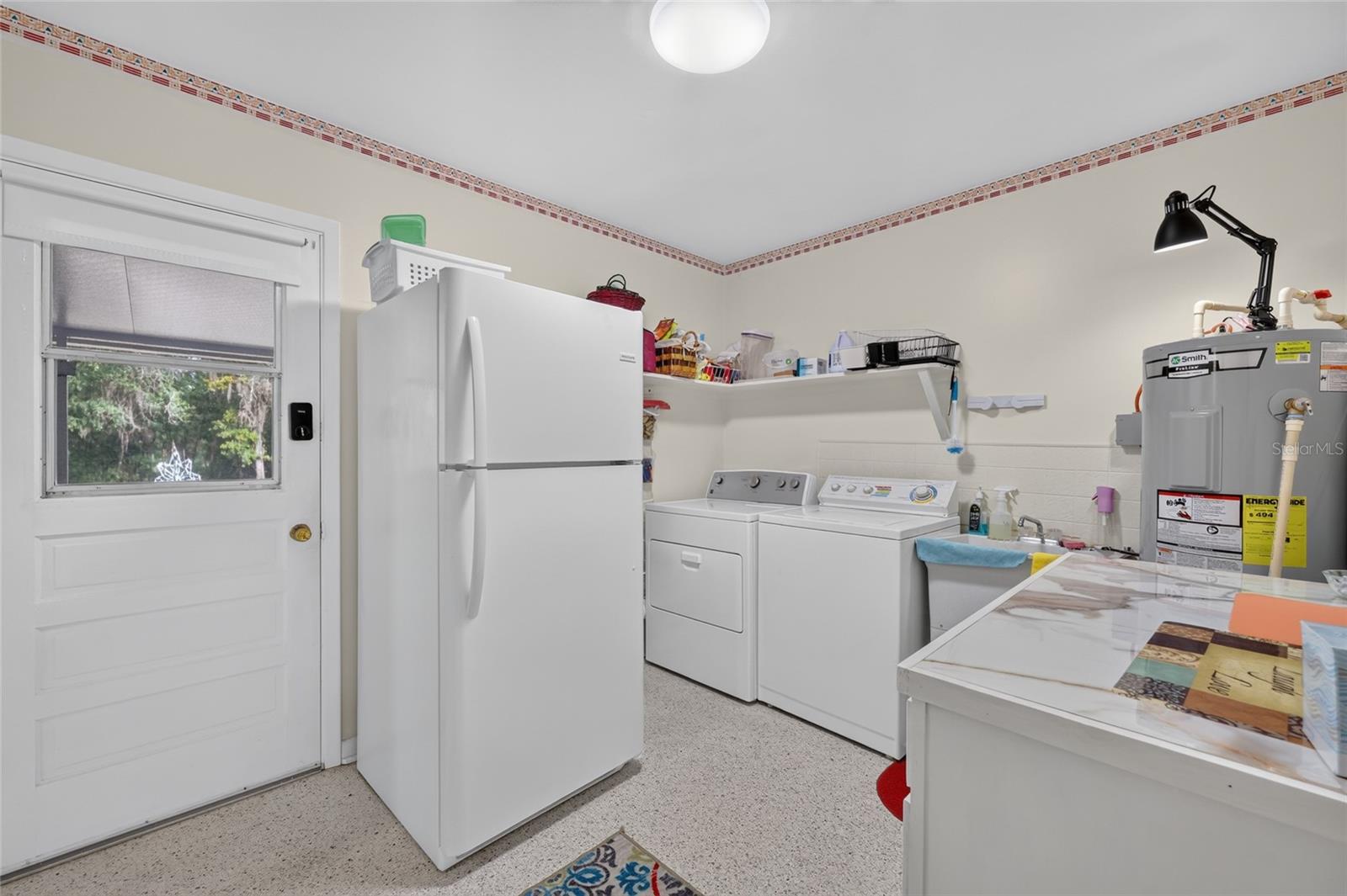 RAINBOW LAKES ESTATES - Residential