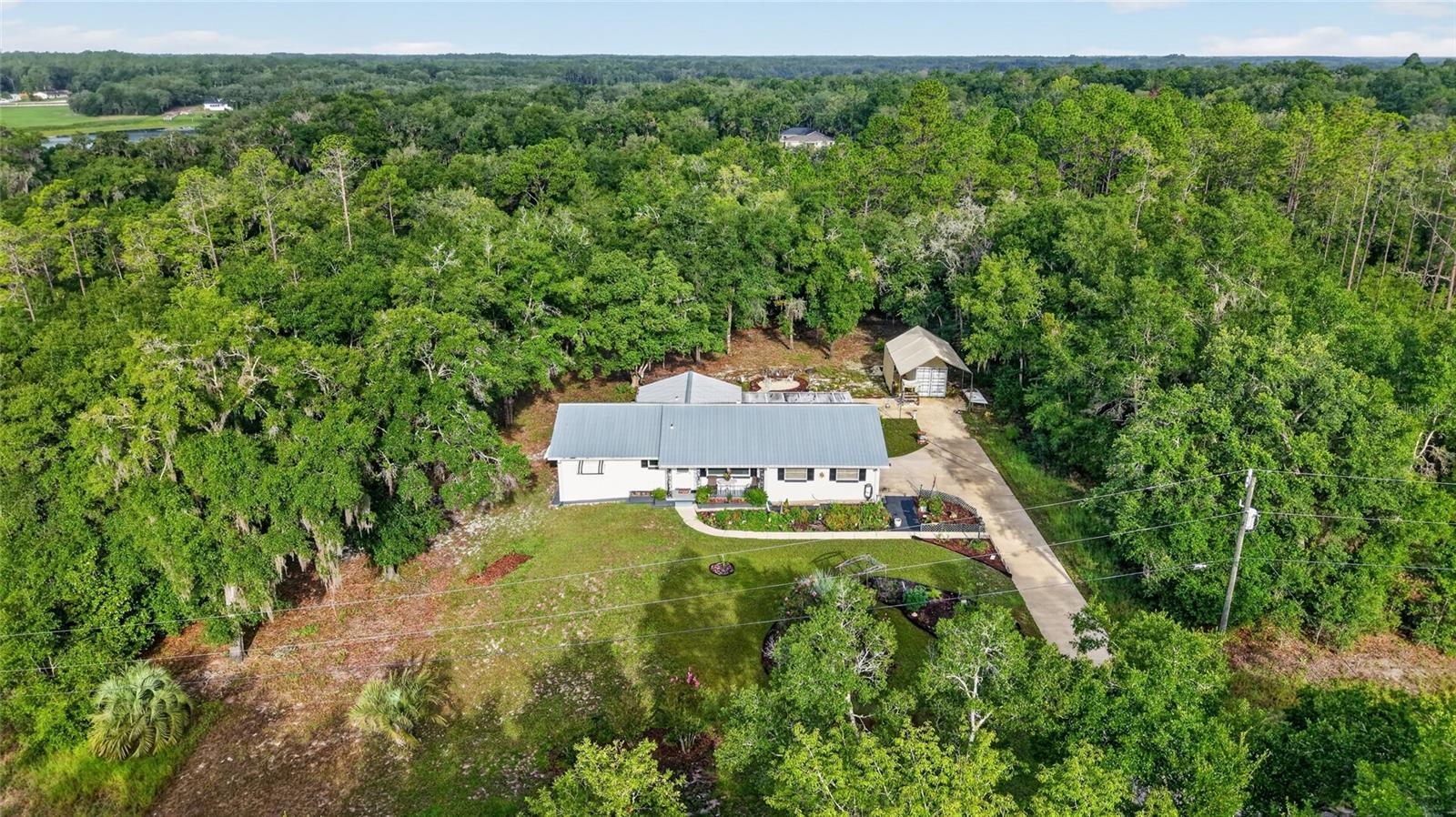 RAINBOW LAKES ESTATES - Residential
