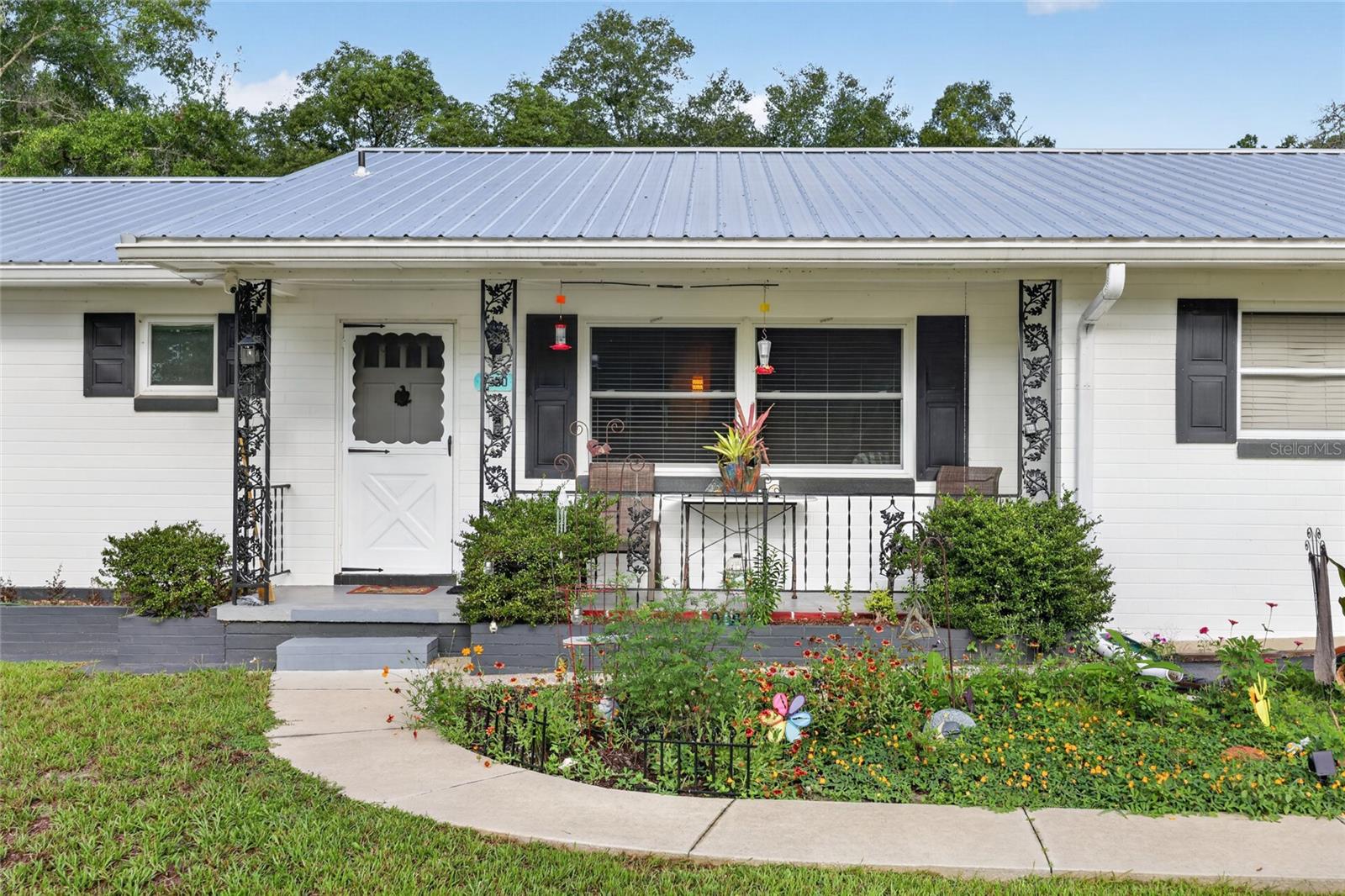 RAINBOW LAKES ESTATES - Residential