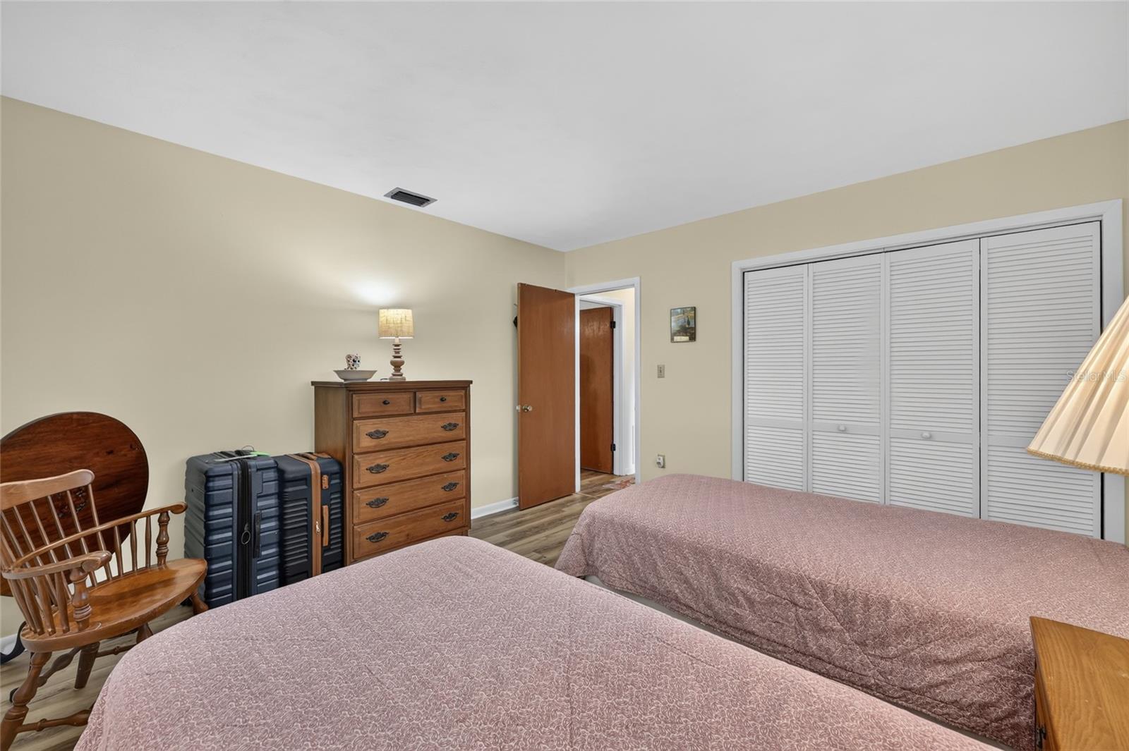 RAINBOW LAKES ESTATES - Residential