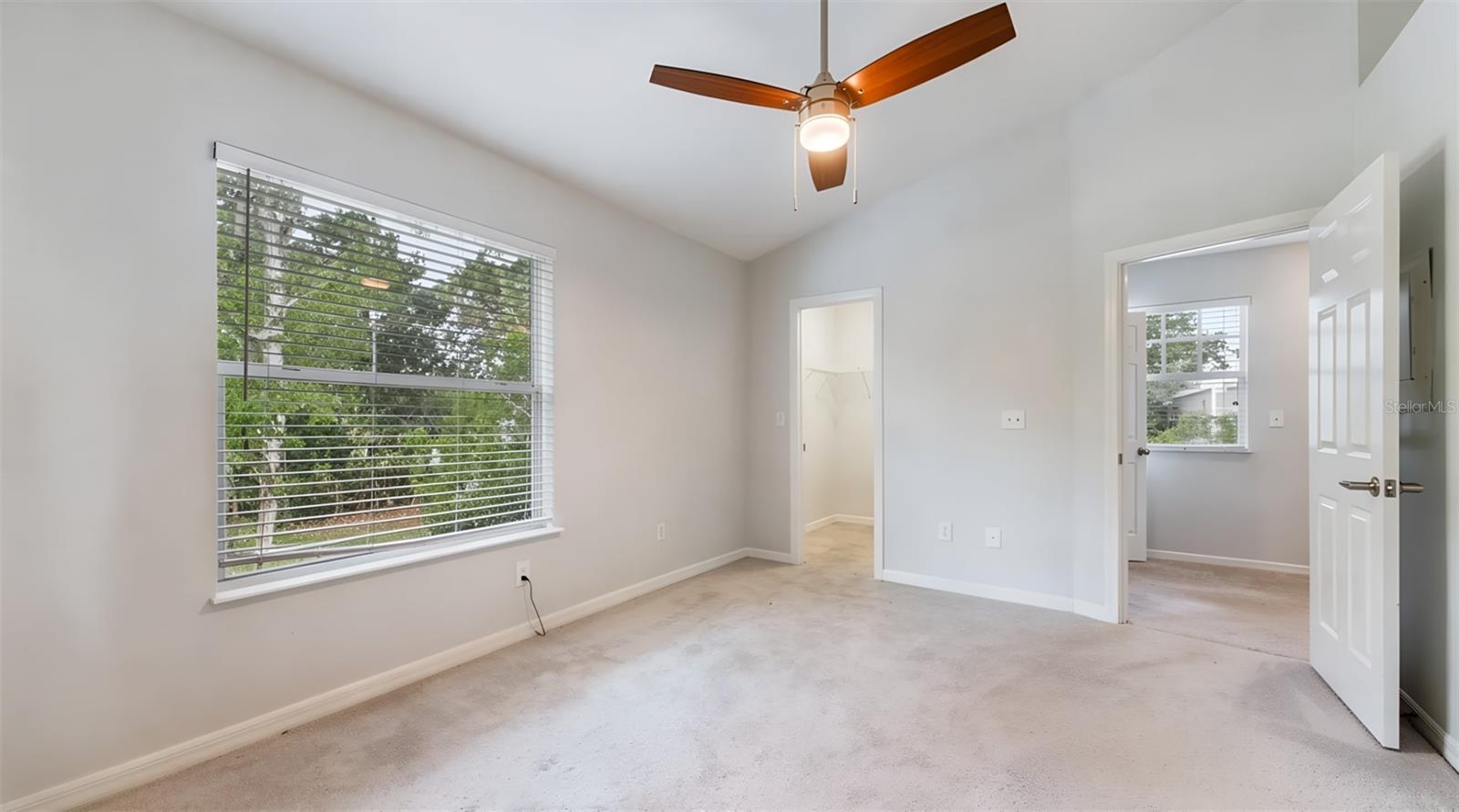 COUNTRY CHASE - Residential Lease