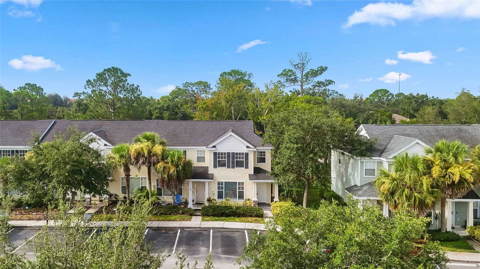 COUNTRY CHASE - Residential Lease