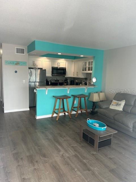 SUNSET PLAZA EAST APTS CONDO - Residential